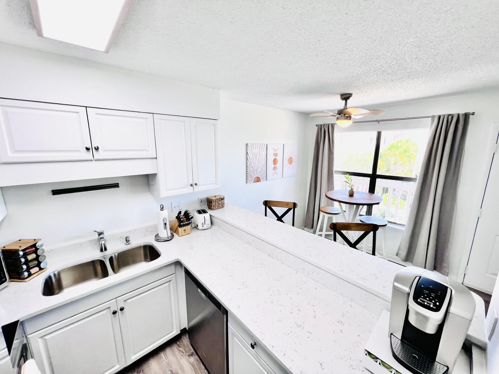 NAUTICAL WAY - Residential