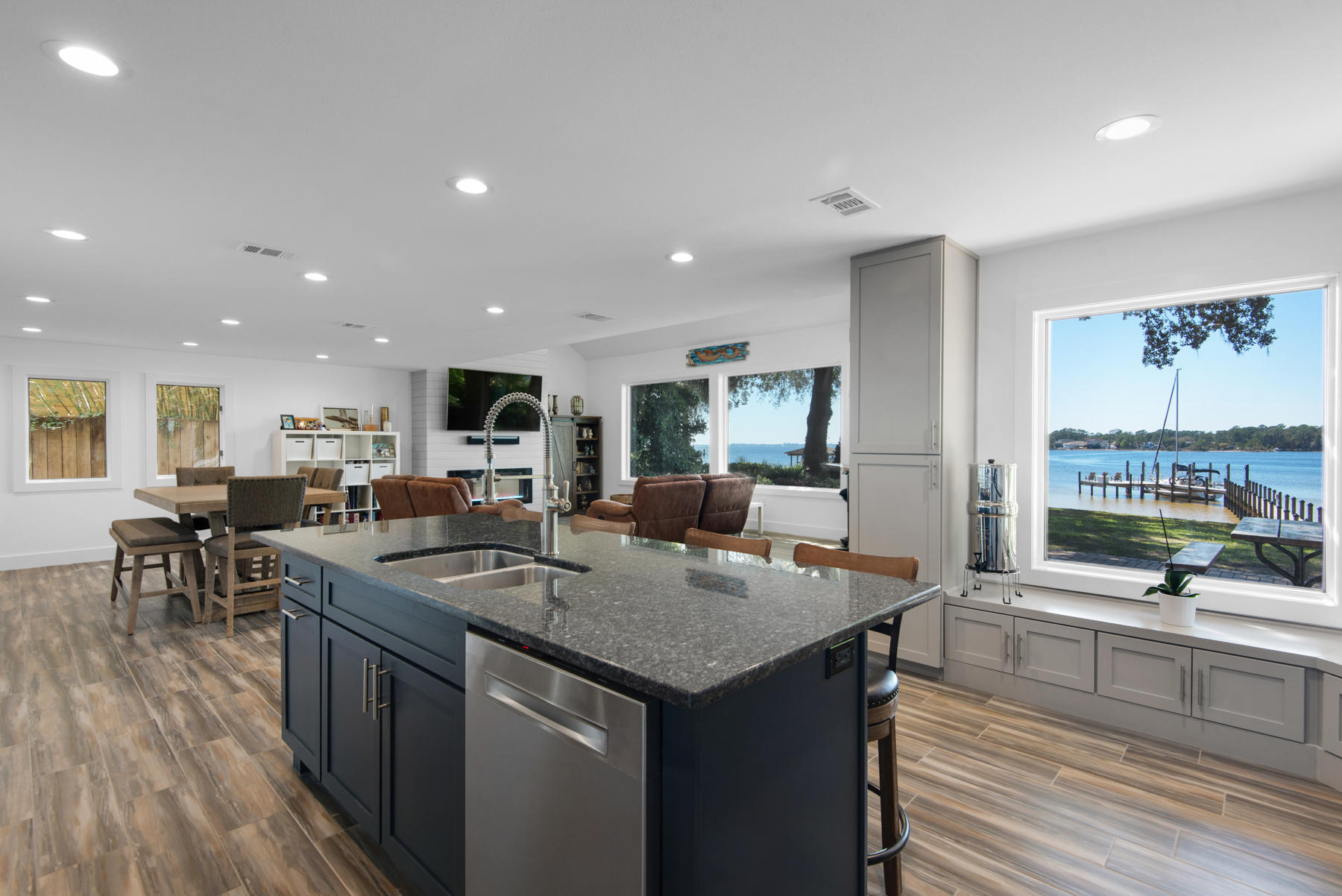 BENTON S/D - Residential