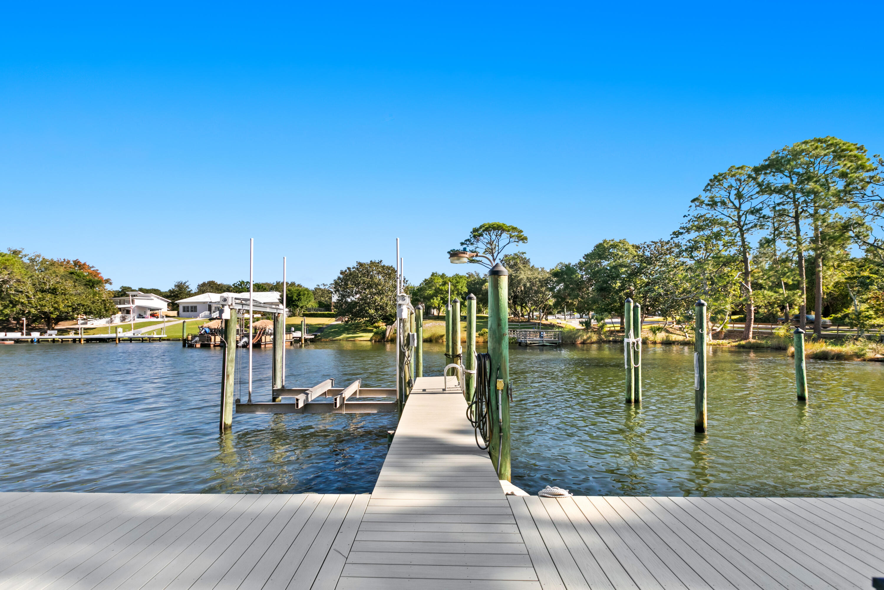 JOES BAYOU 1ST ADDN - Residential