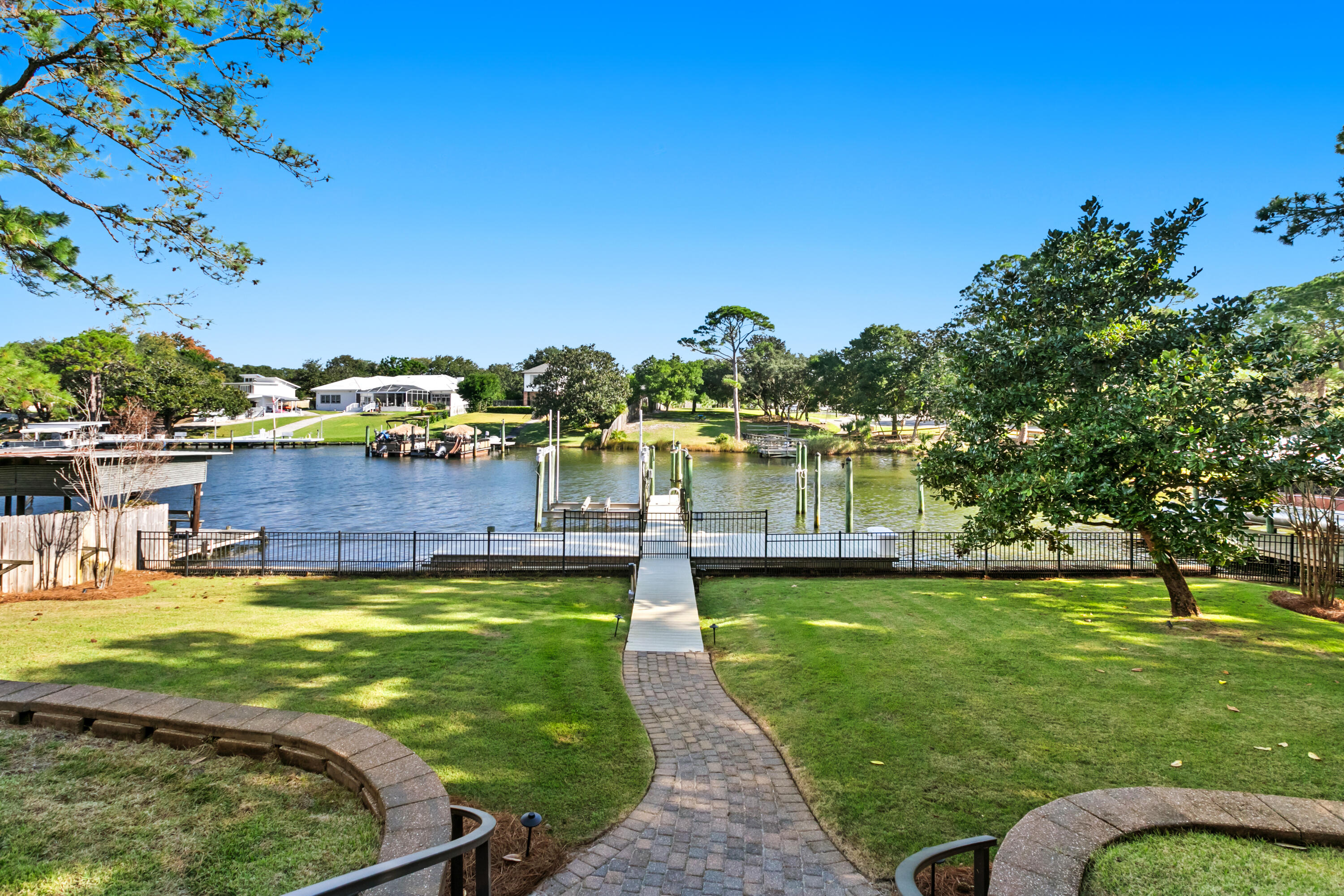 JOES BAYOU 1ST ADDN - Residential