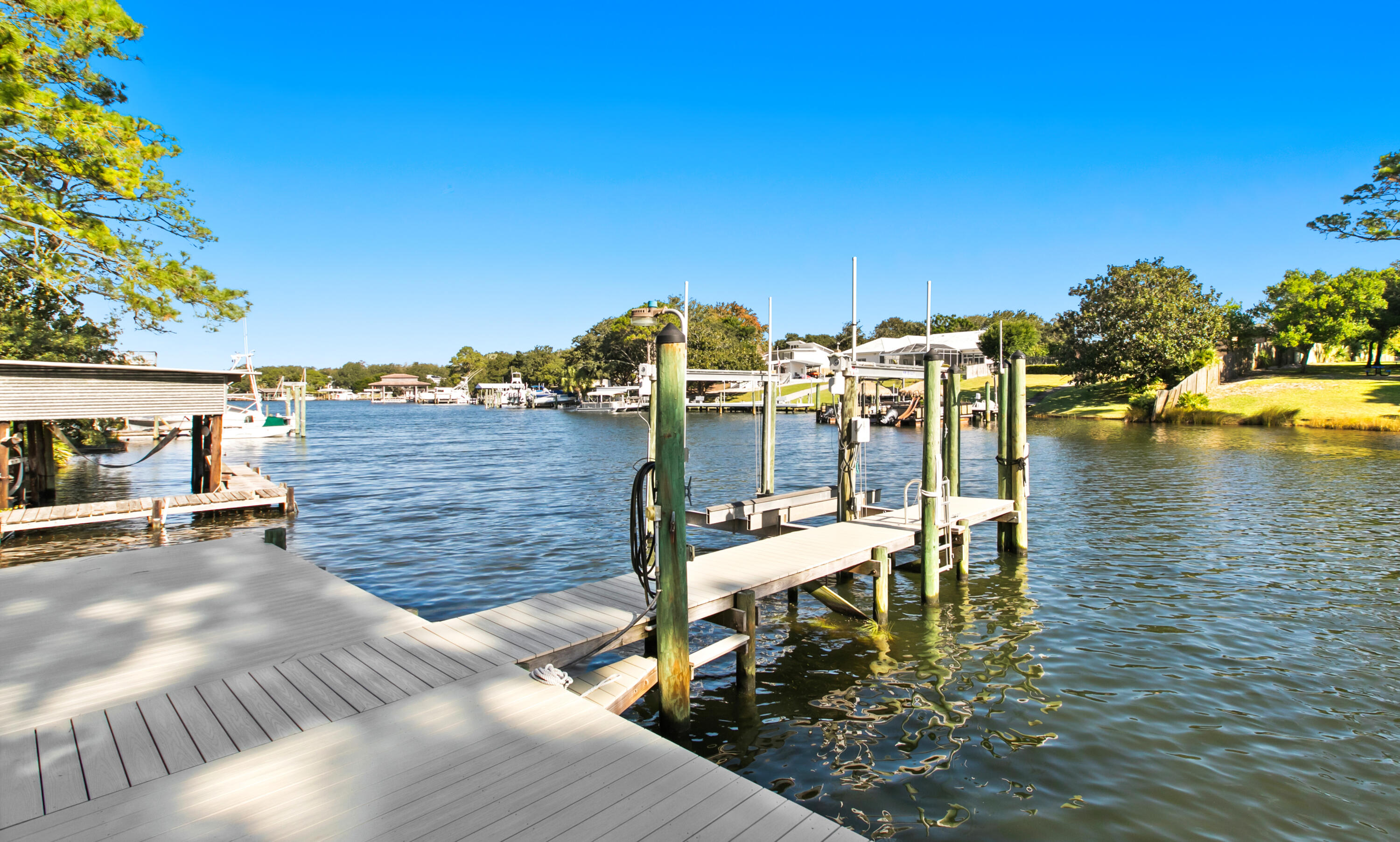 JOES BAYOU 1ST ADDN - Residential