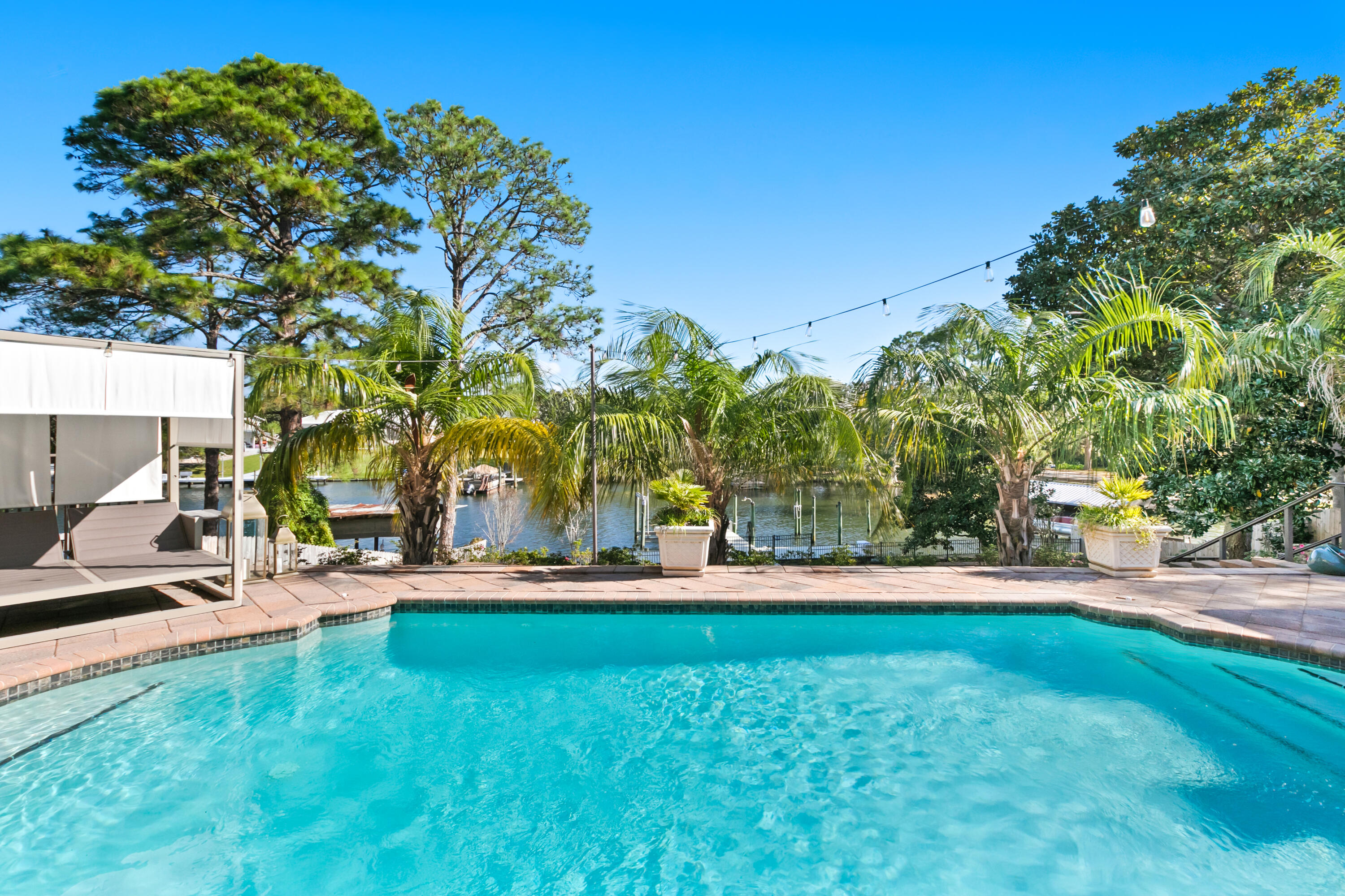 JOES BAYOU 1ST ADDN - Residential