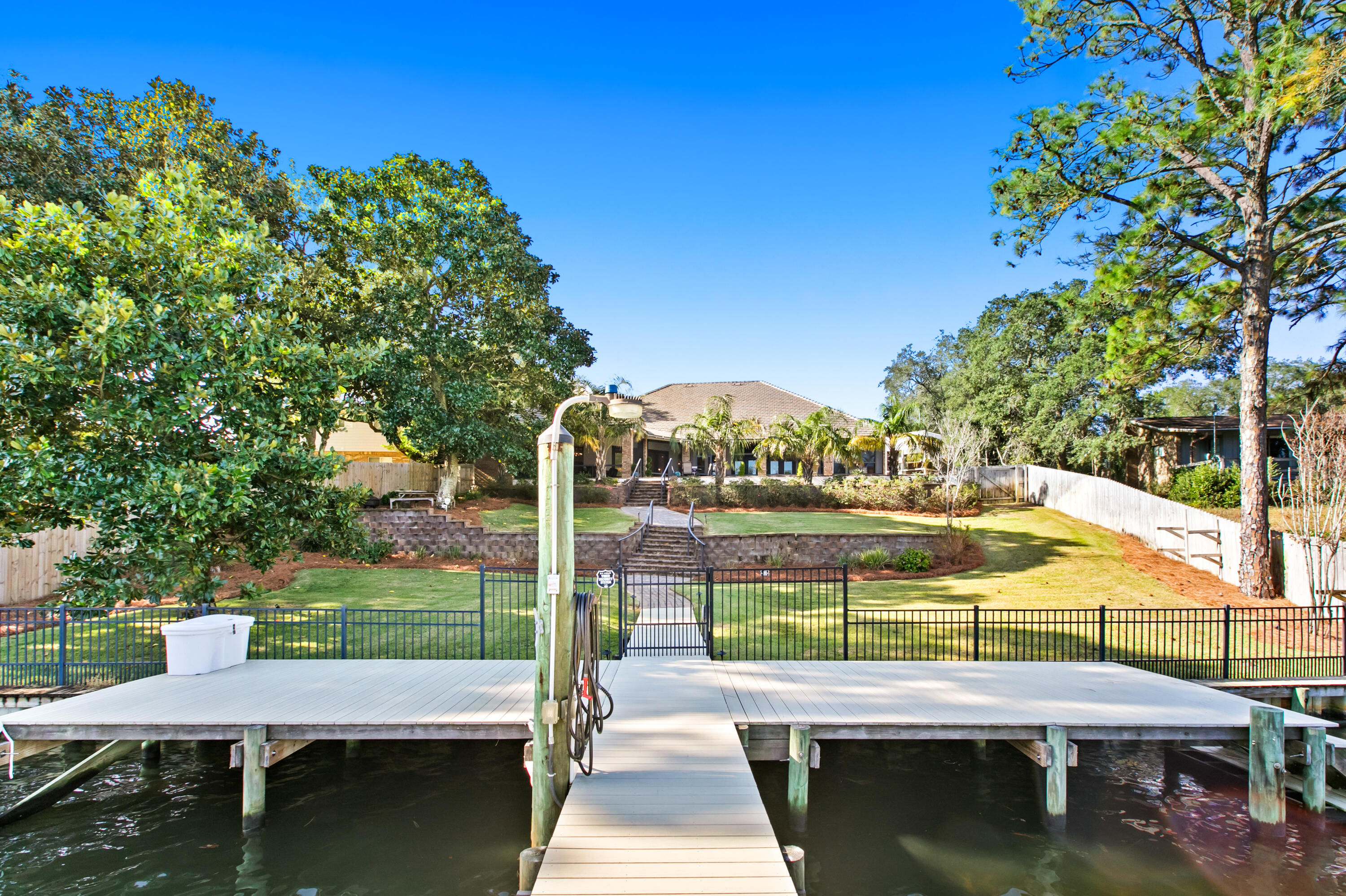 JOES BAYOU 1ST ADDN - Residential
