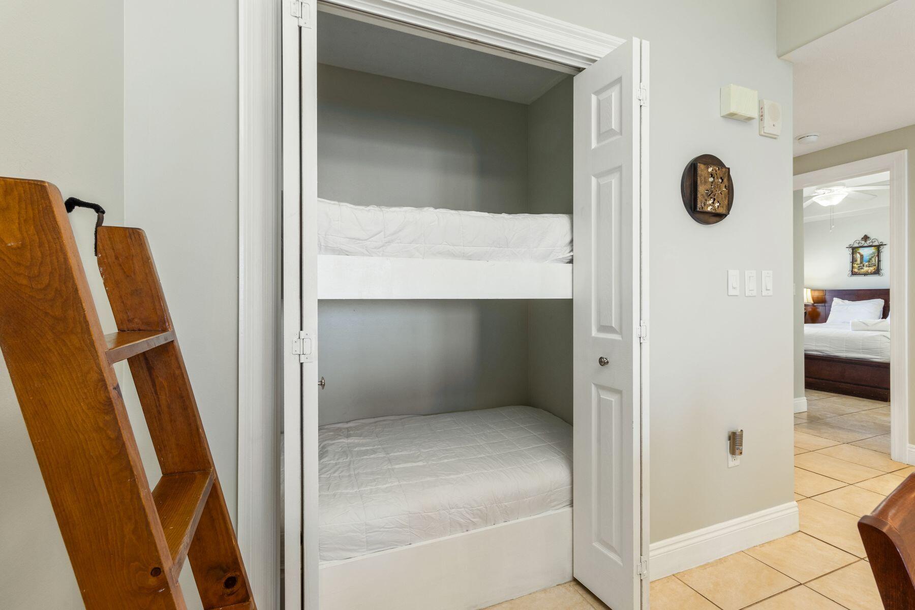 TREASURE ISLAND RESORT - Residential