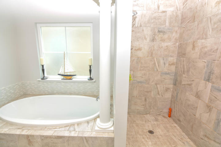 TURTLE COVE - Residential