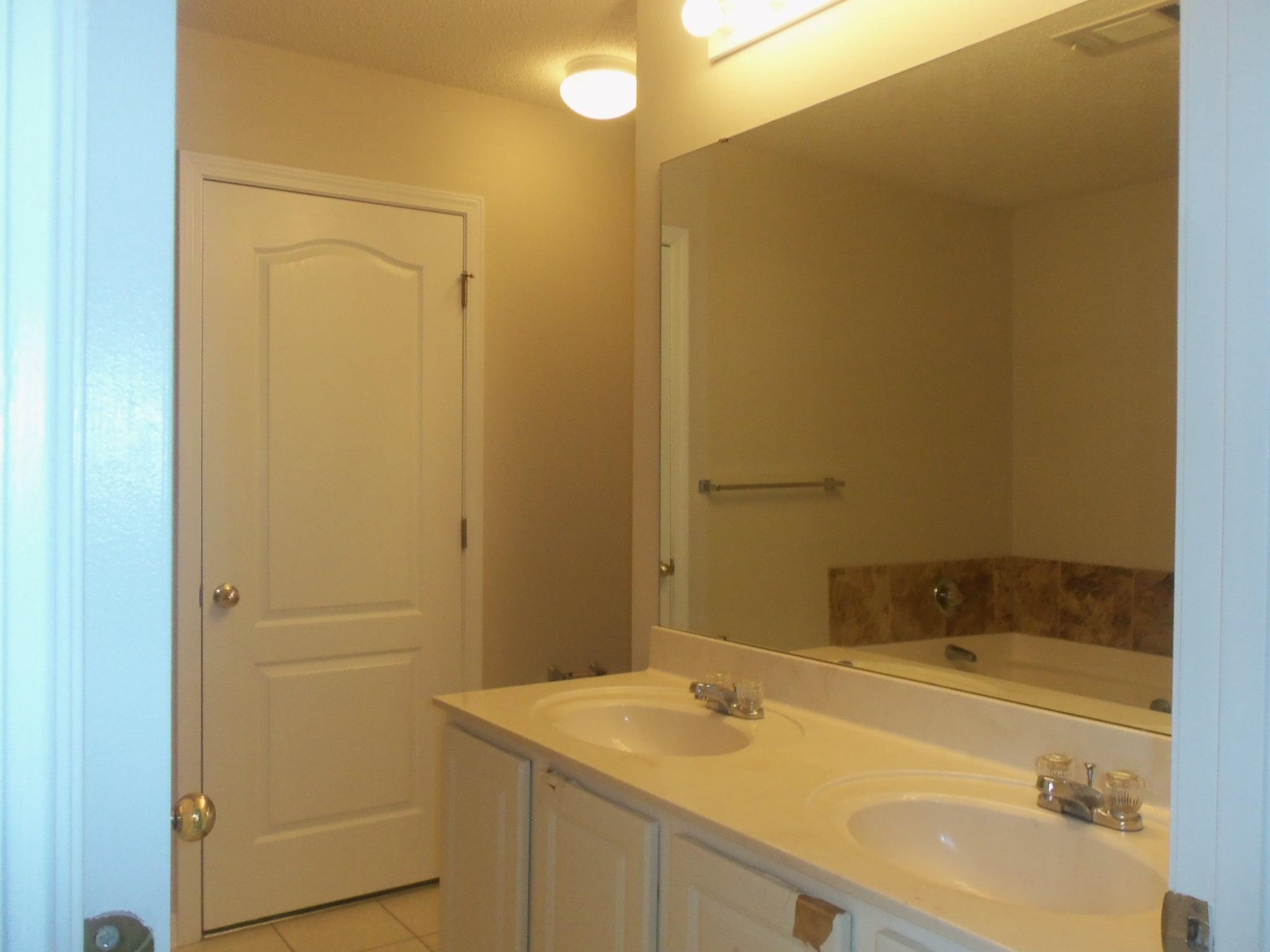 PARADISE RETREAT - Residential