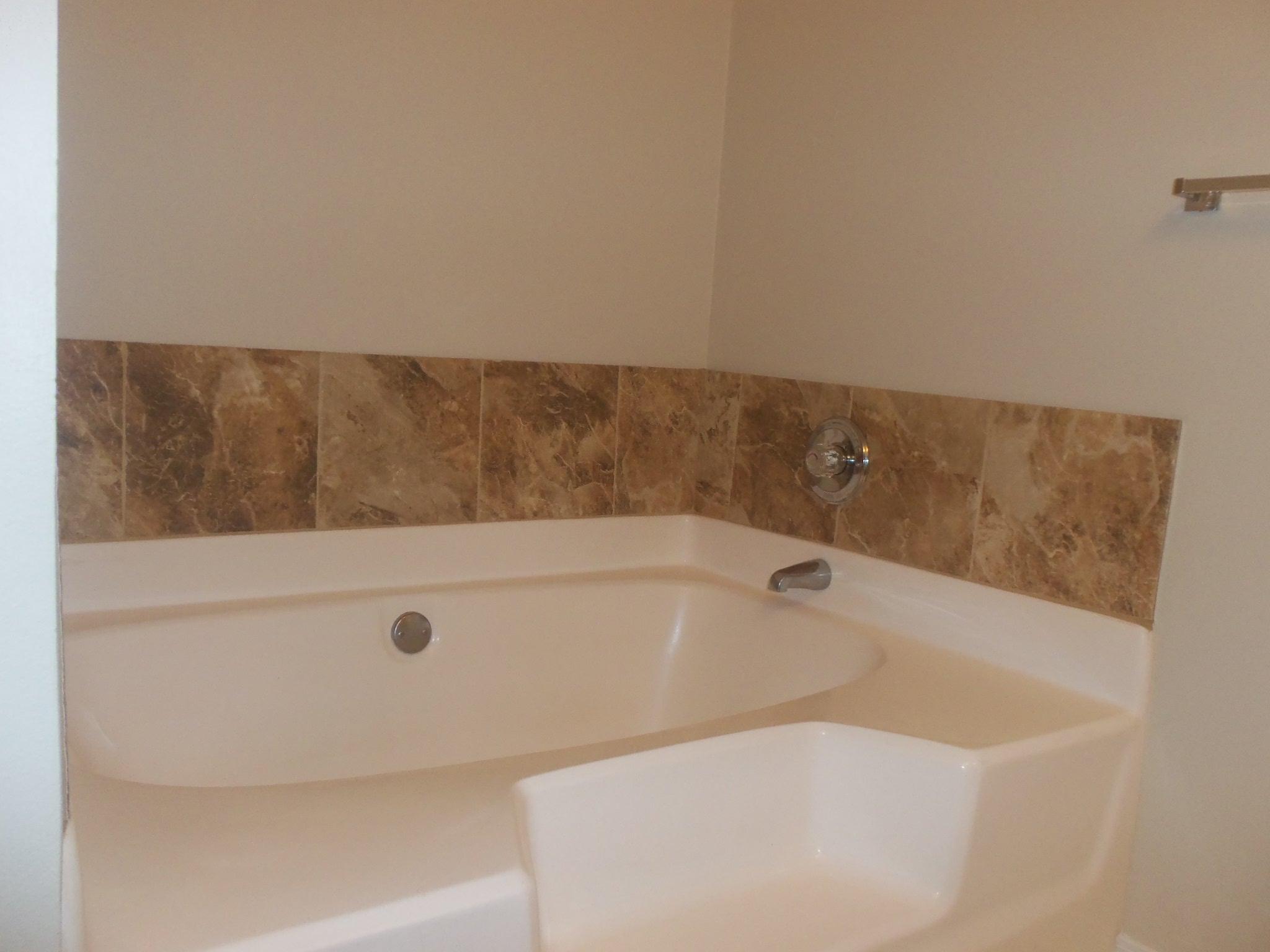 PARADISE RETREAT - Residential