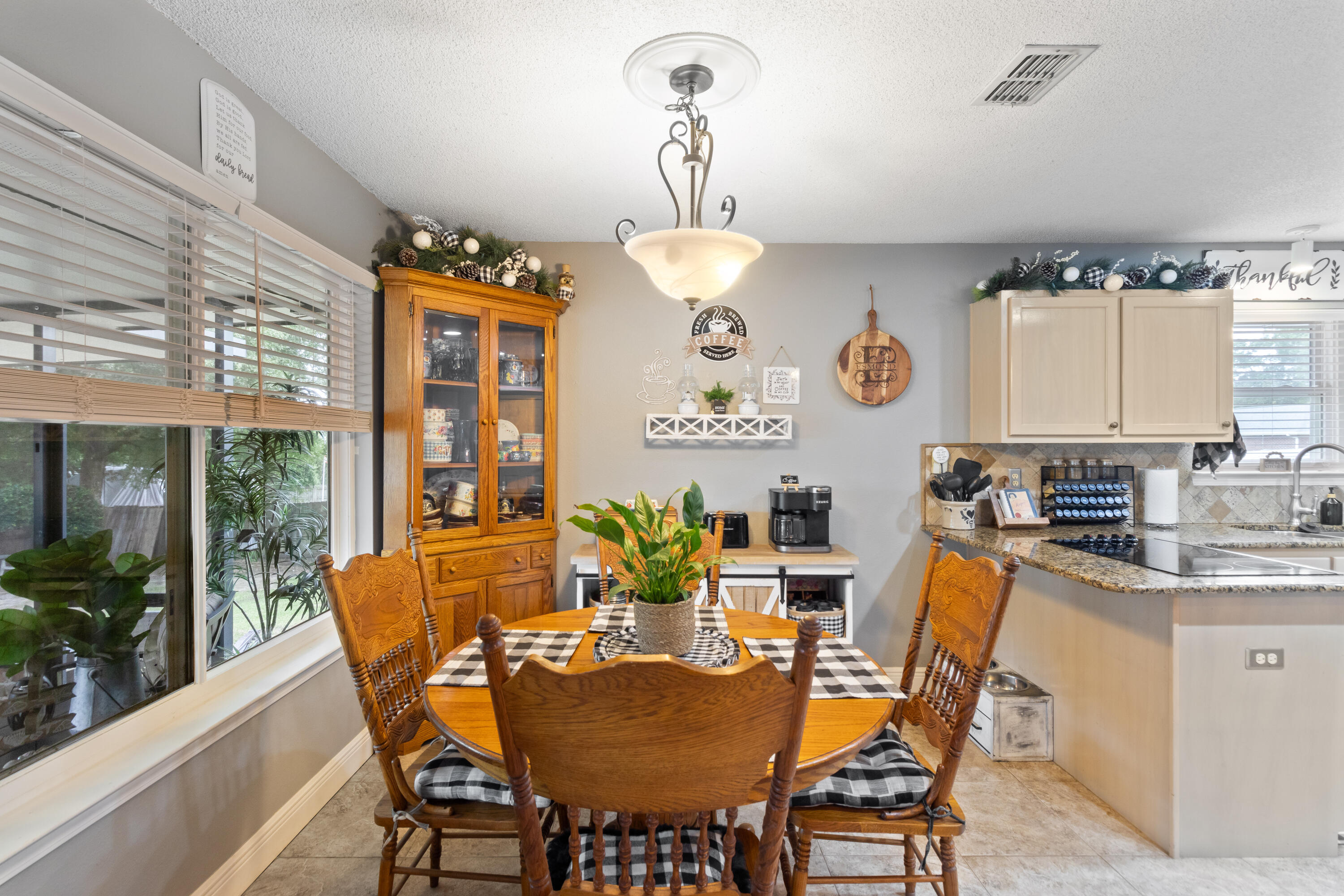 OAK MEADOWS - Residential