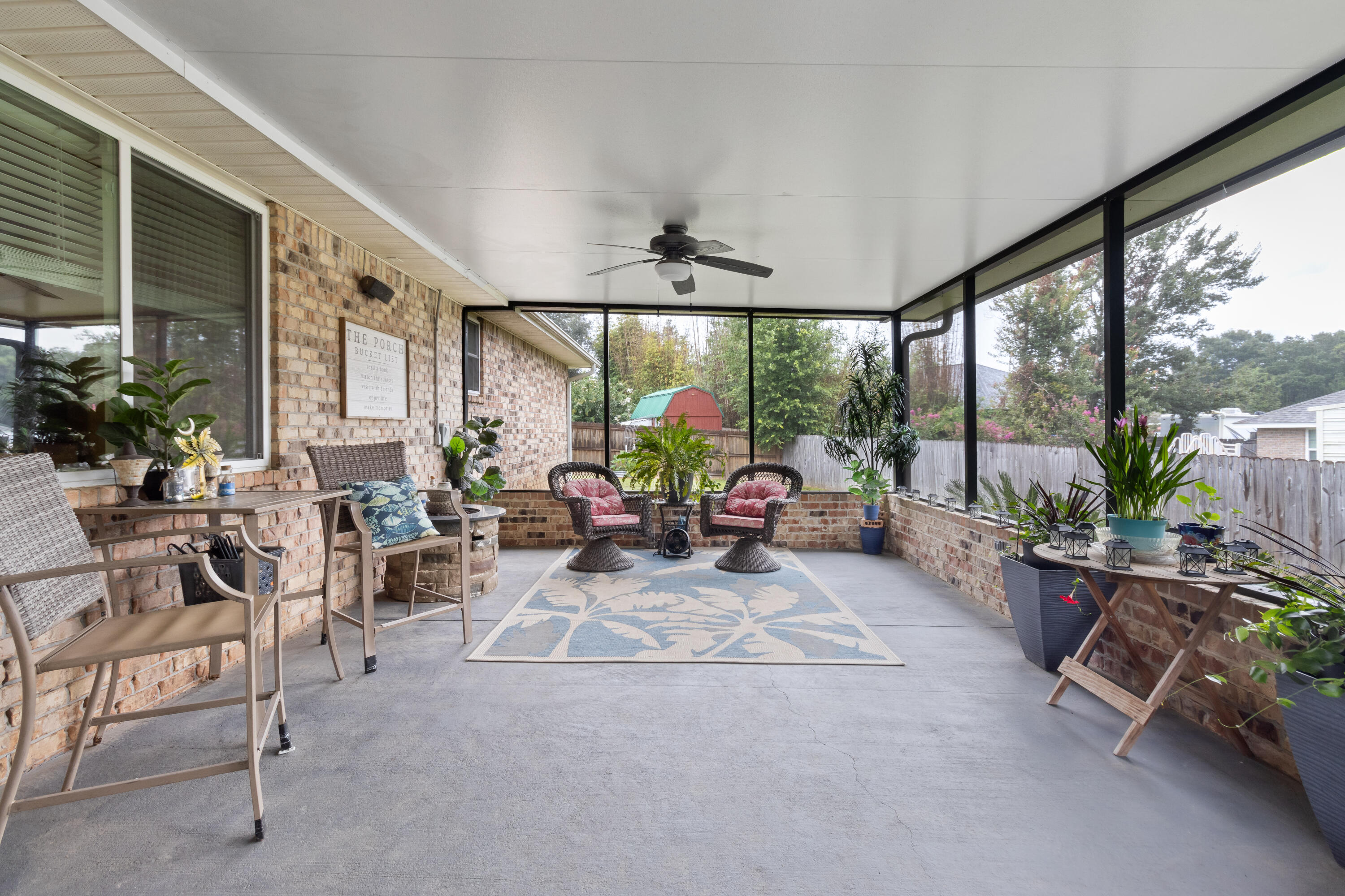 OAK MEADOWS - Residential