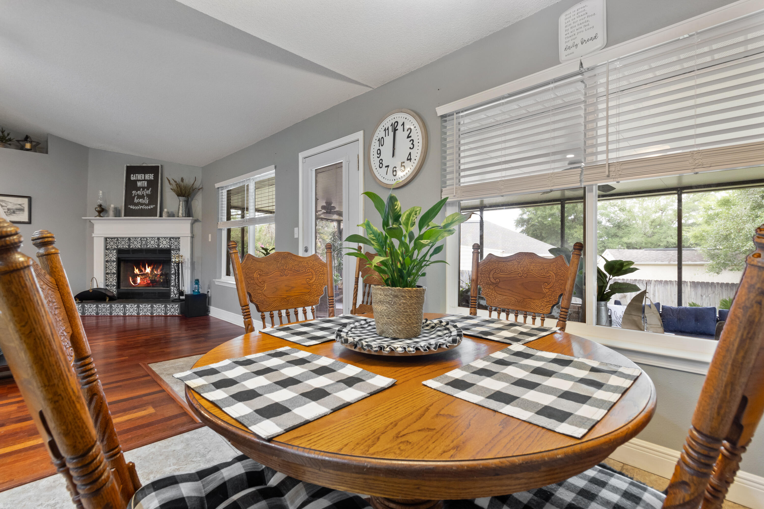 OAK MEADOWS - Residential