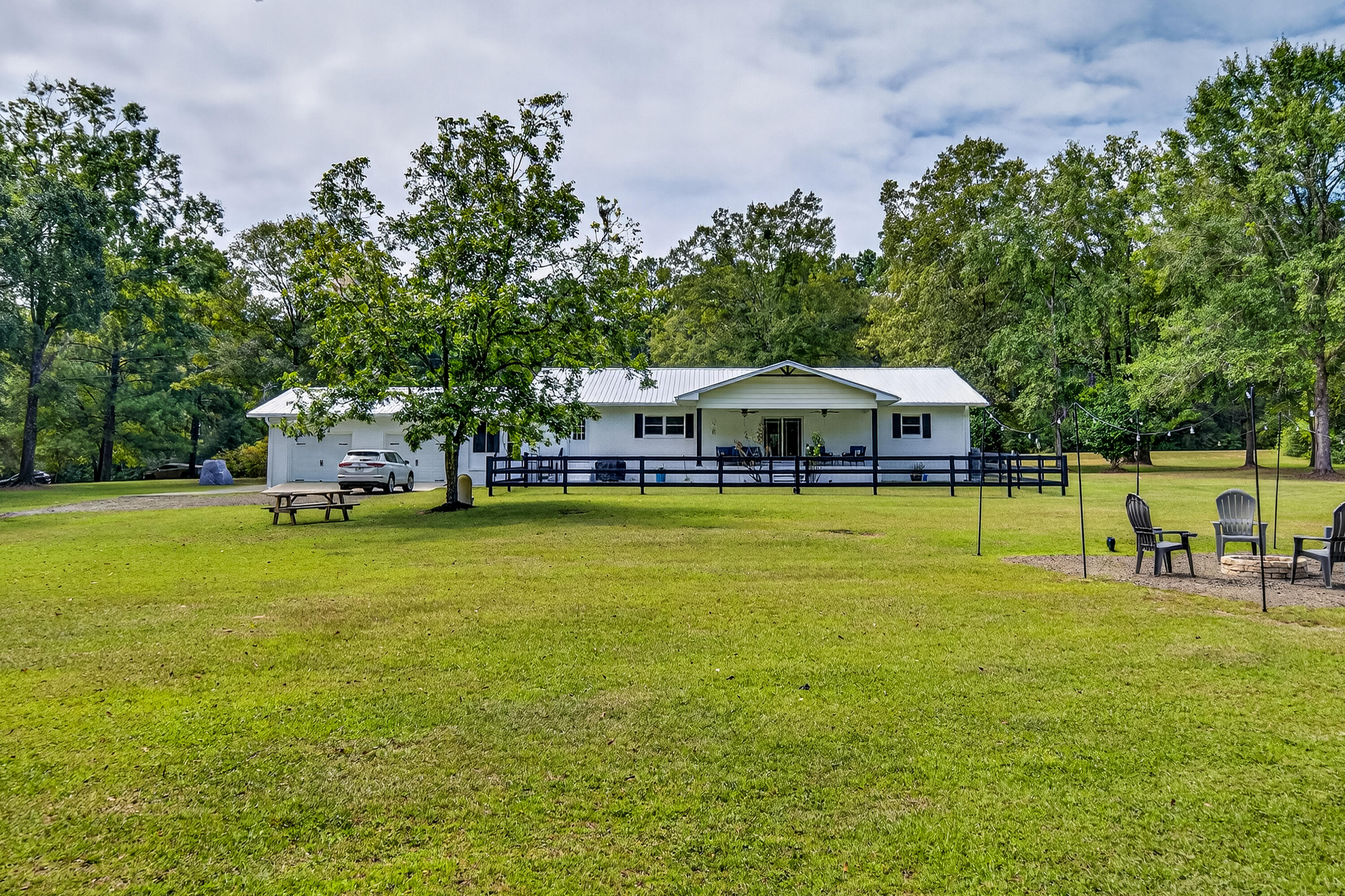 NO RECORDED SUBDIVISION - Residential