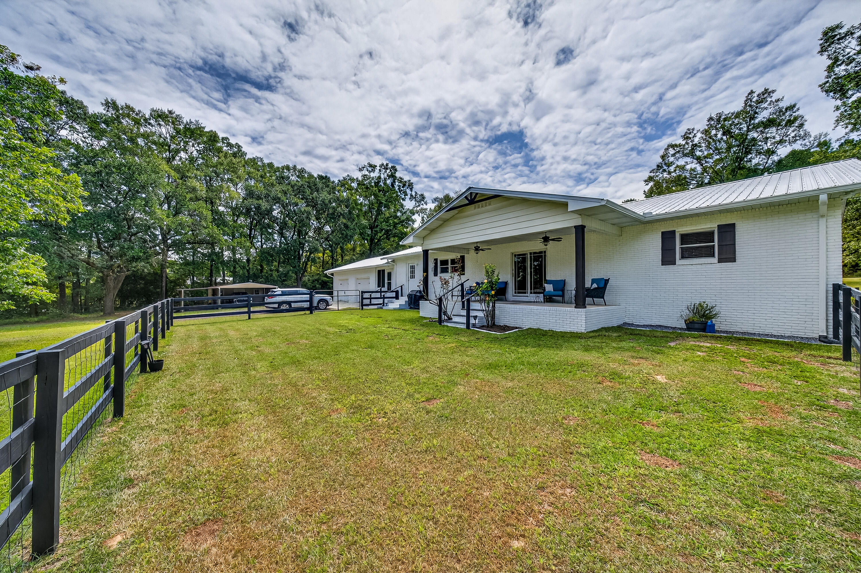 NO RECORDED SUBDIVISION - Residential