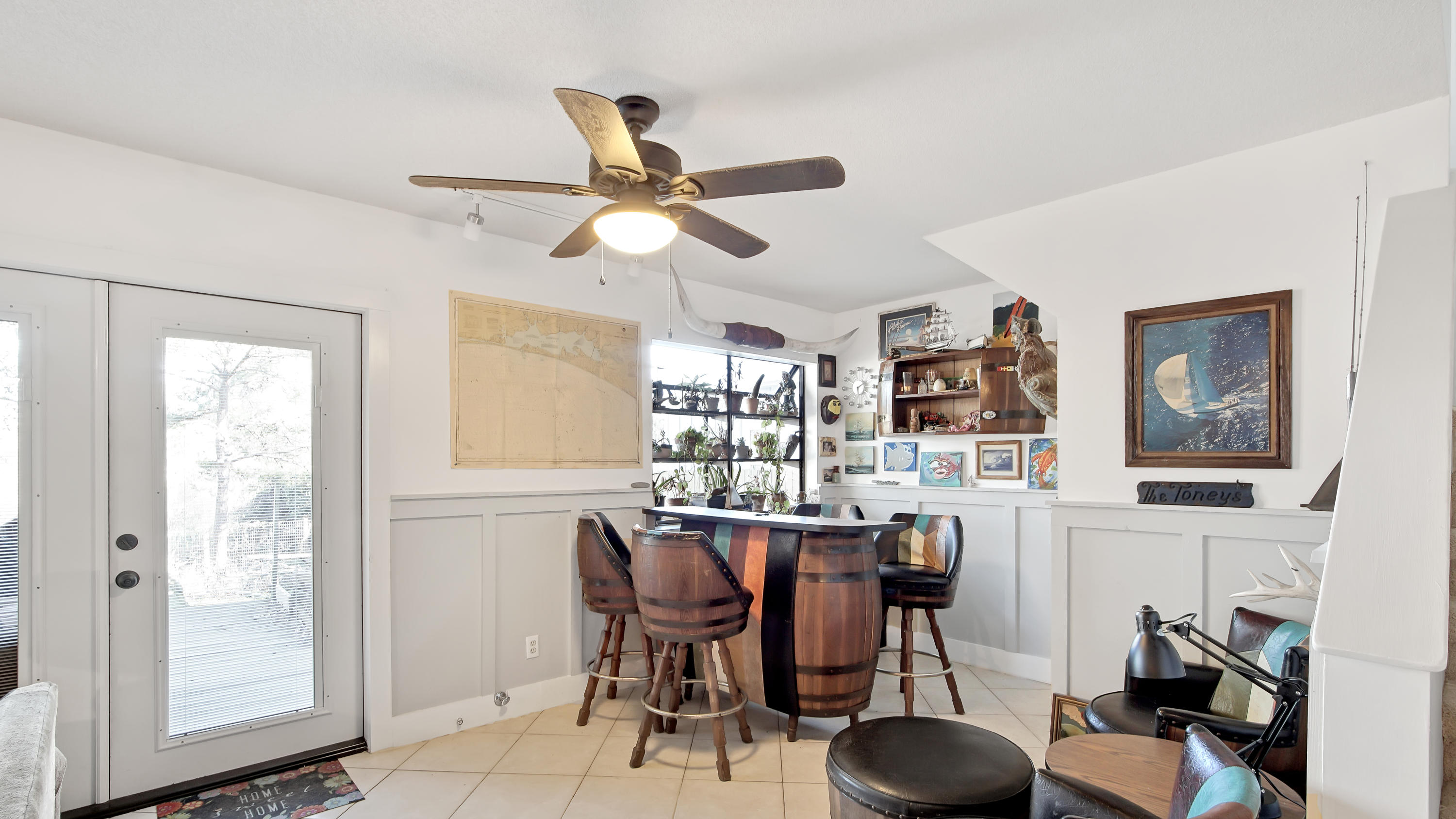 CRYSTAL BEACH - Residential
