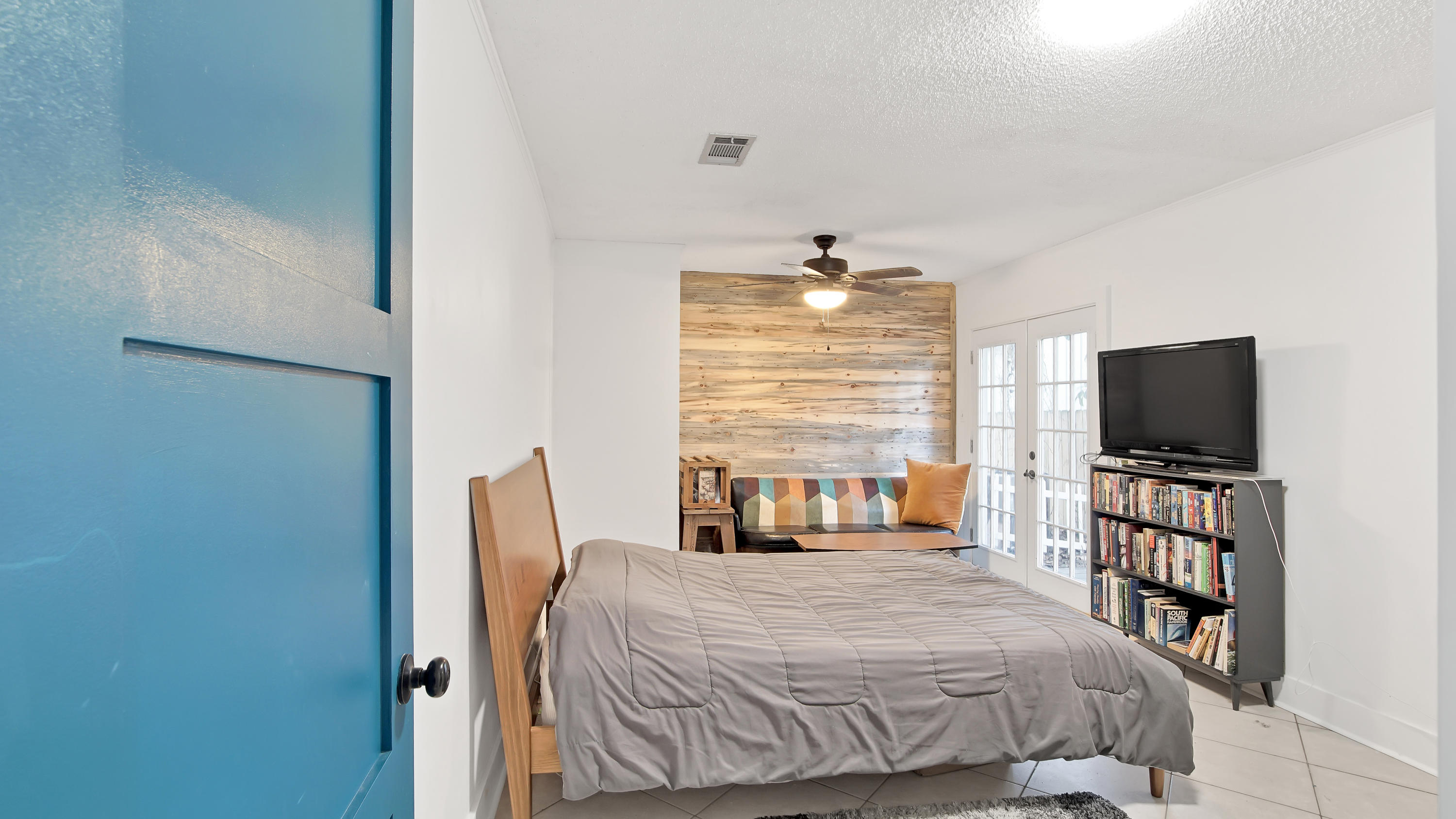 CRYSTAL BEACH - Residential