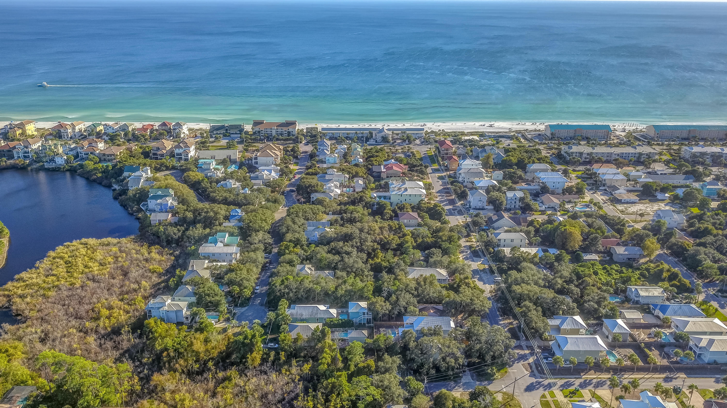 CRYSTAL BEACH - Residential