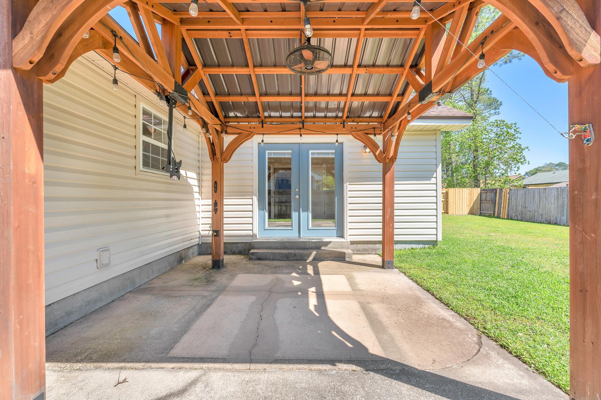 PINE MEADOWS 2ND ADDN - Residential Lease