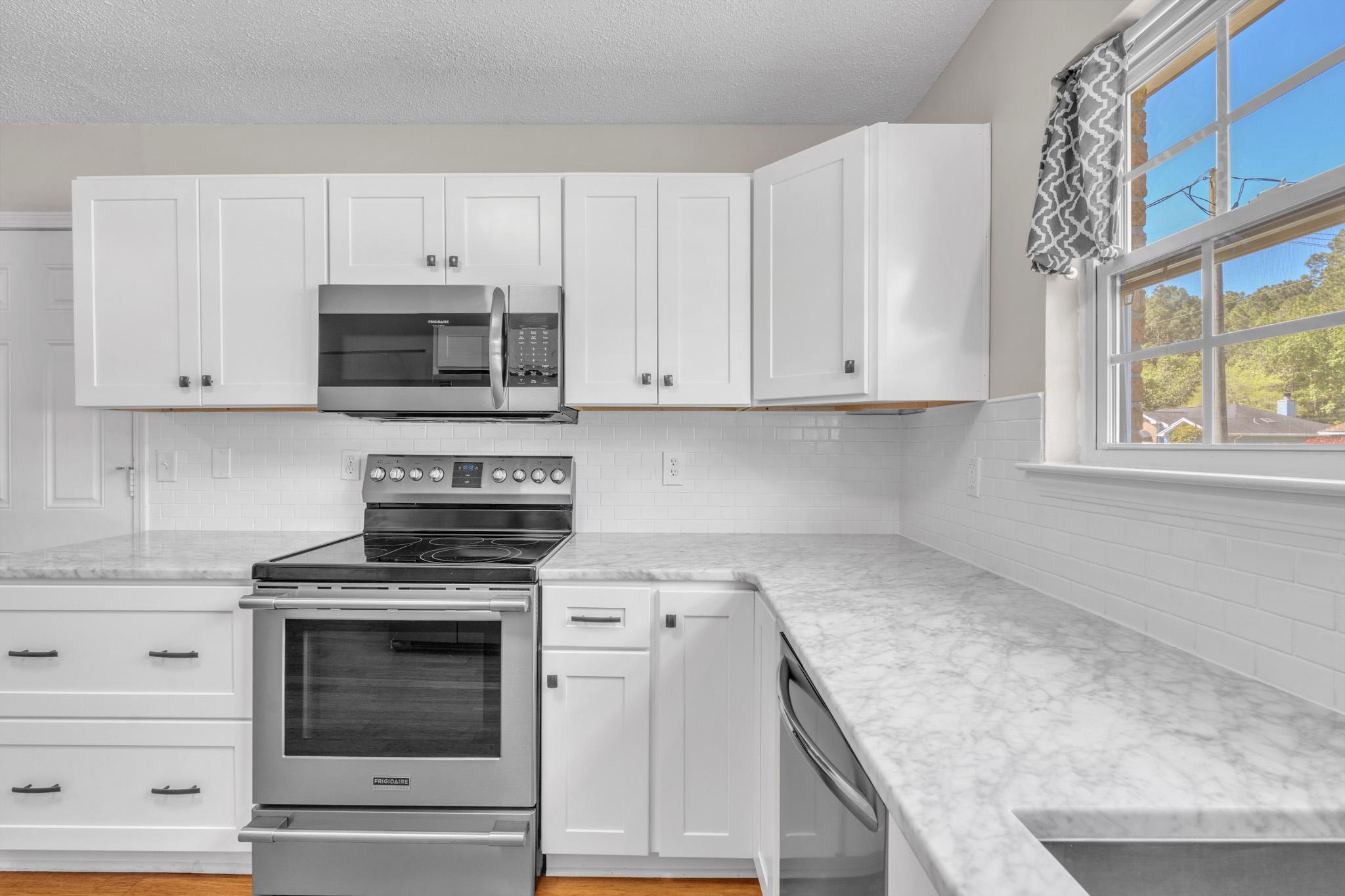 PINE MEADOWS 2ND ADDN - Residential Lease