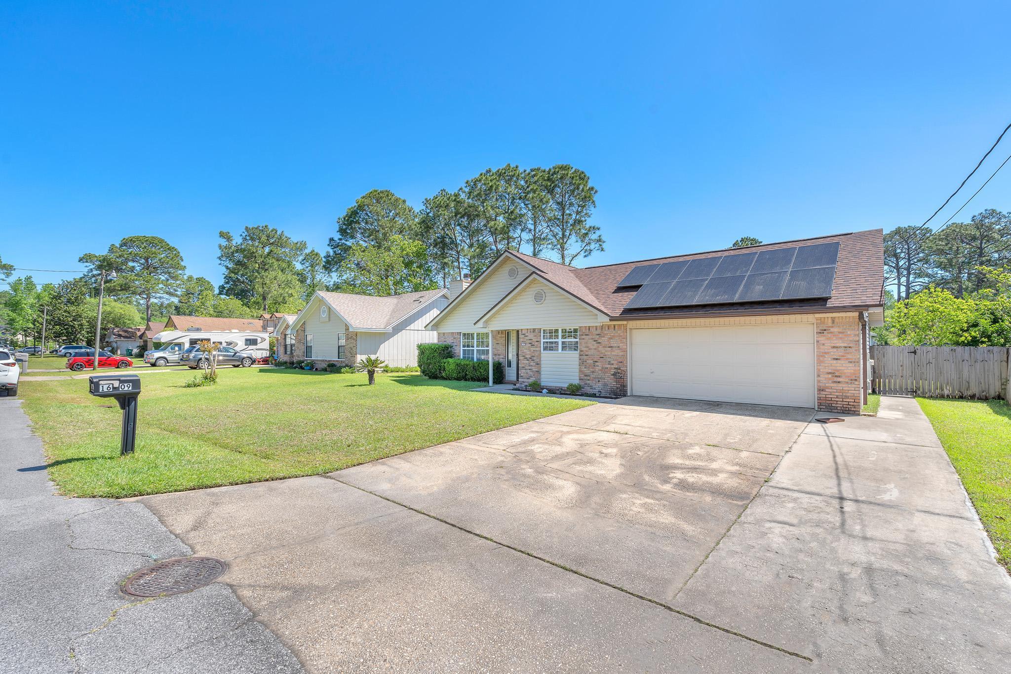 PINE MEADOWS 2ND ADDN - Residential Lease