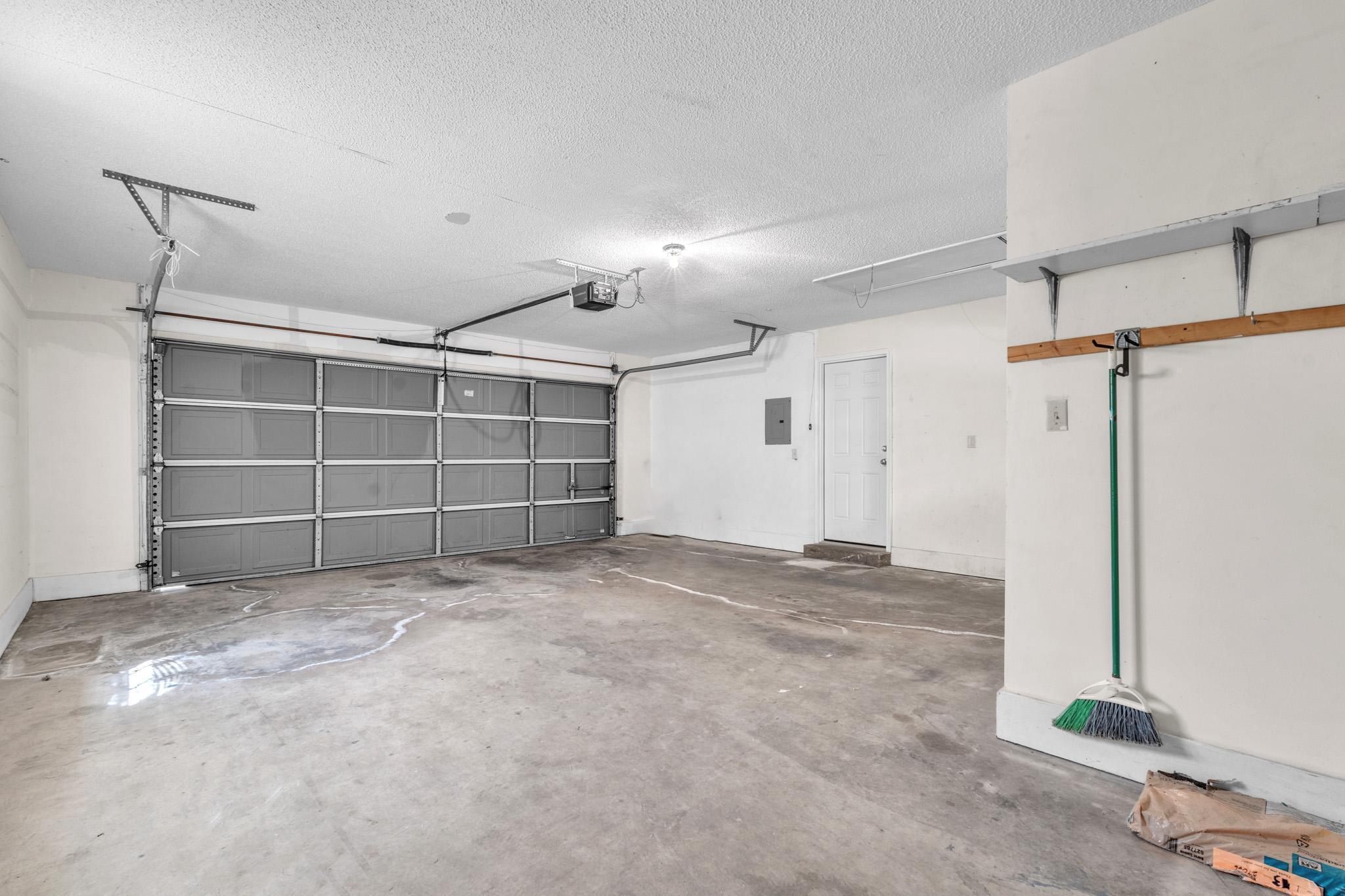 PINE MEADOWS 2ND ADDN - Residential Lease