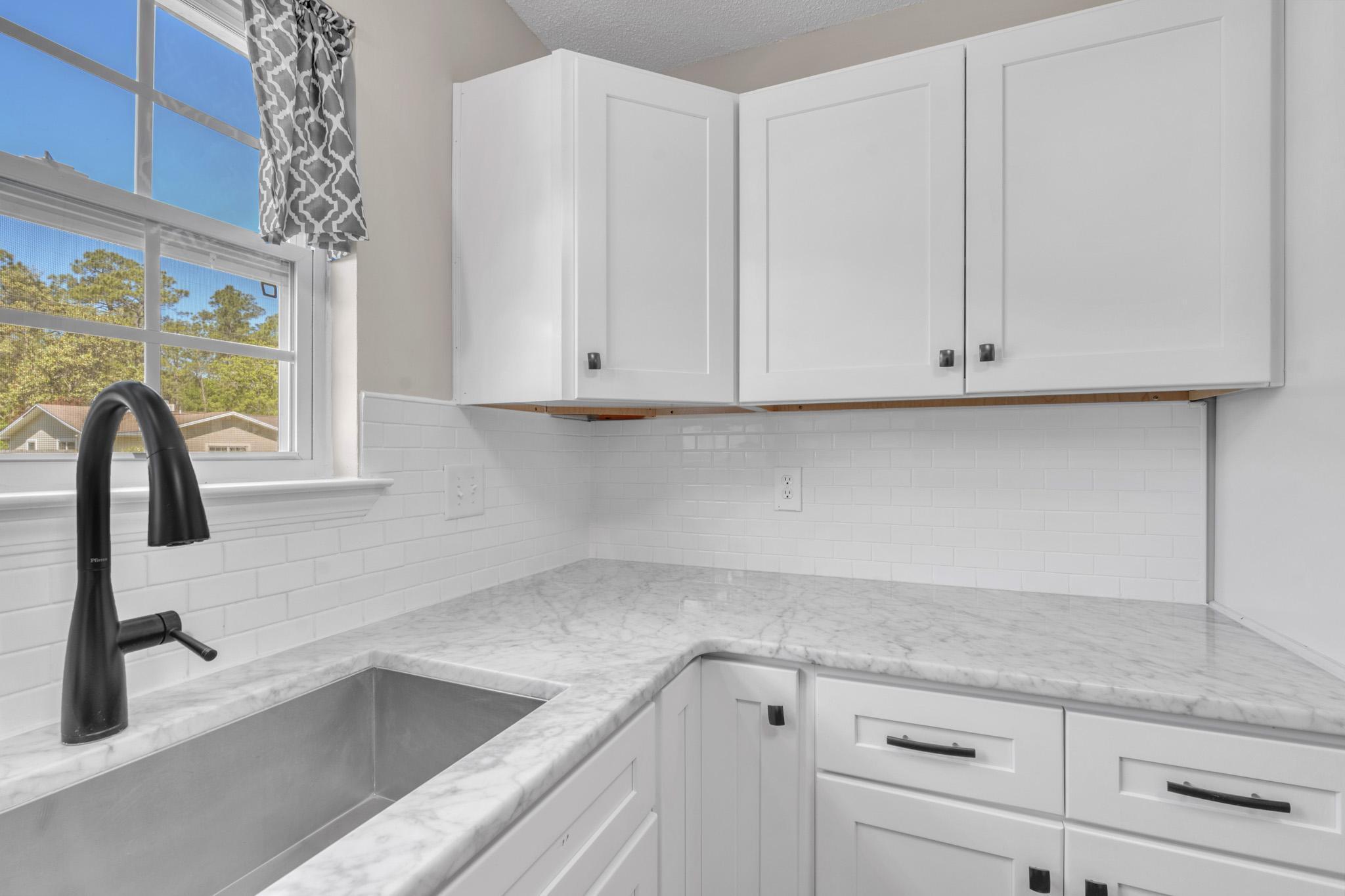 PINE MEADOWS 2ND ADDN - Residential Lease