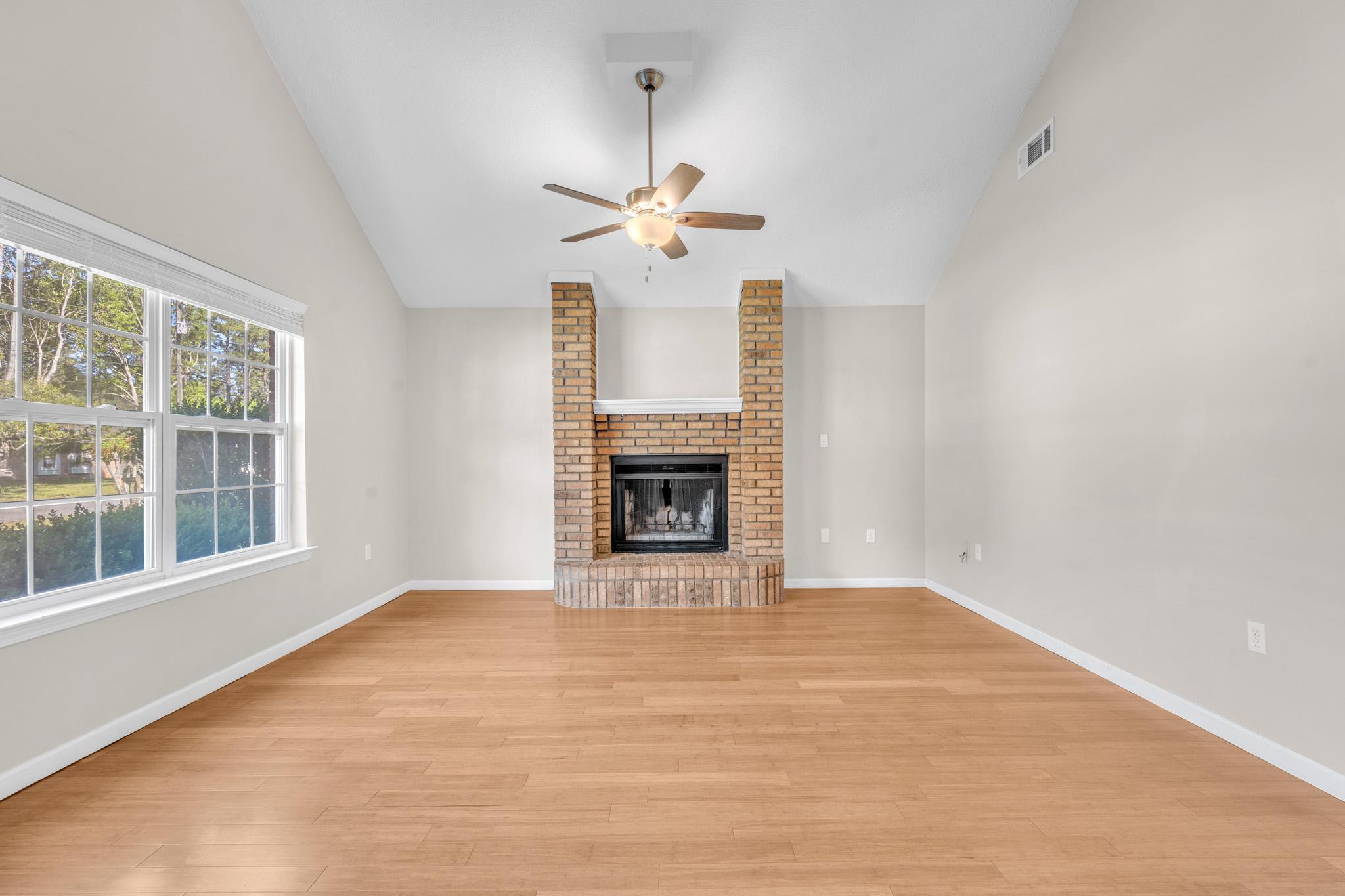 PINE MEADOWS 2ND ADDN - Residential Lease