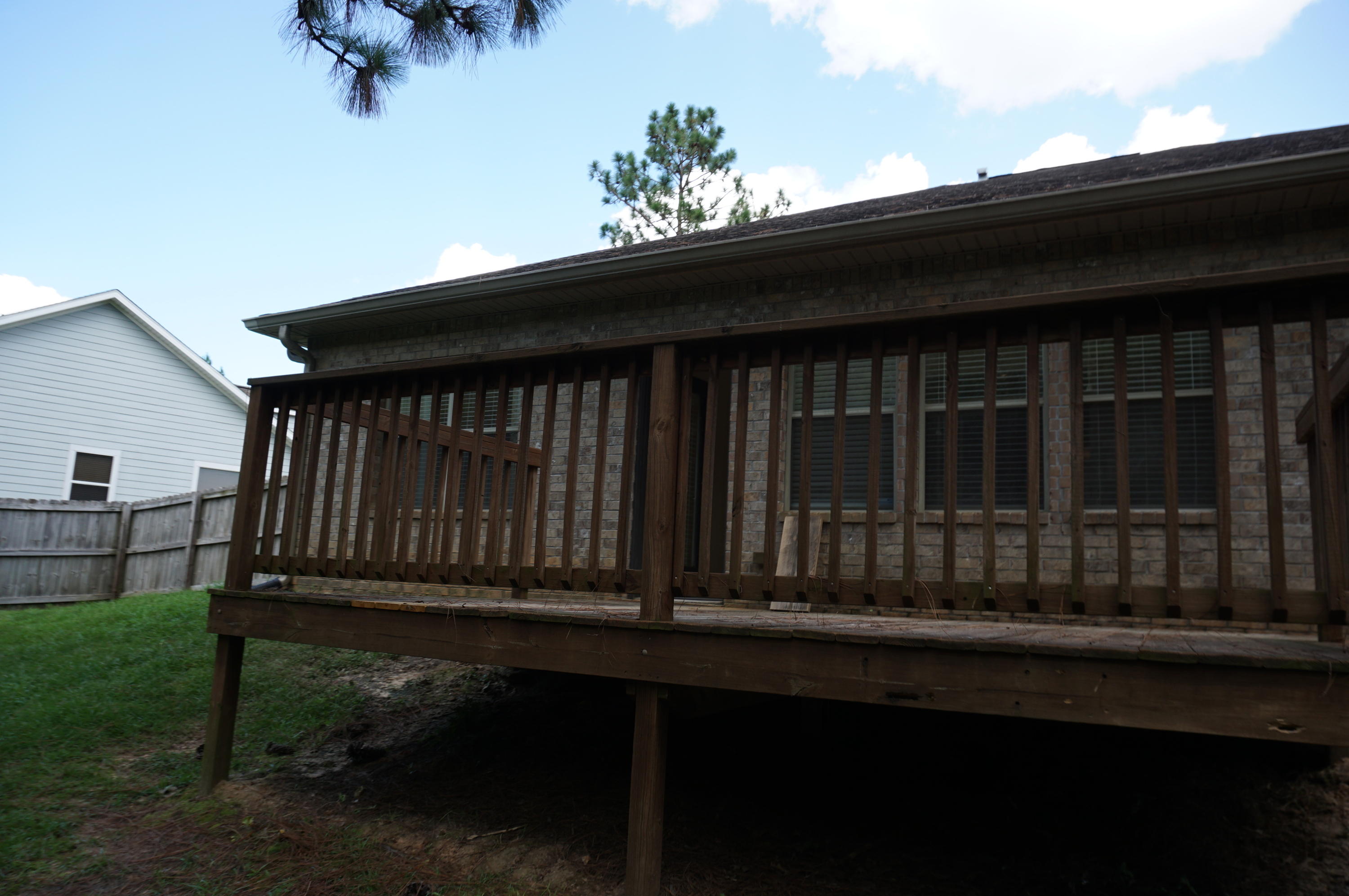 ROLLING RIDGE S/D - Residential Lease