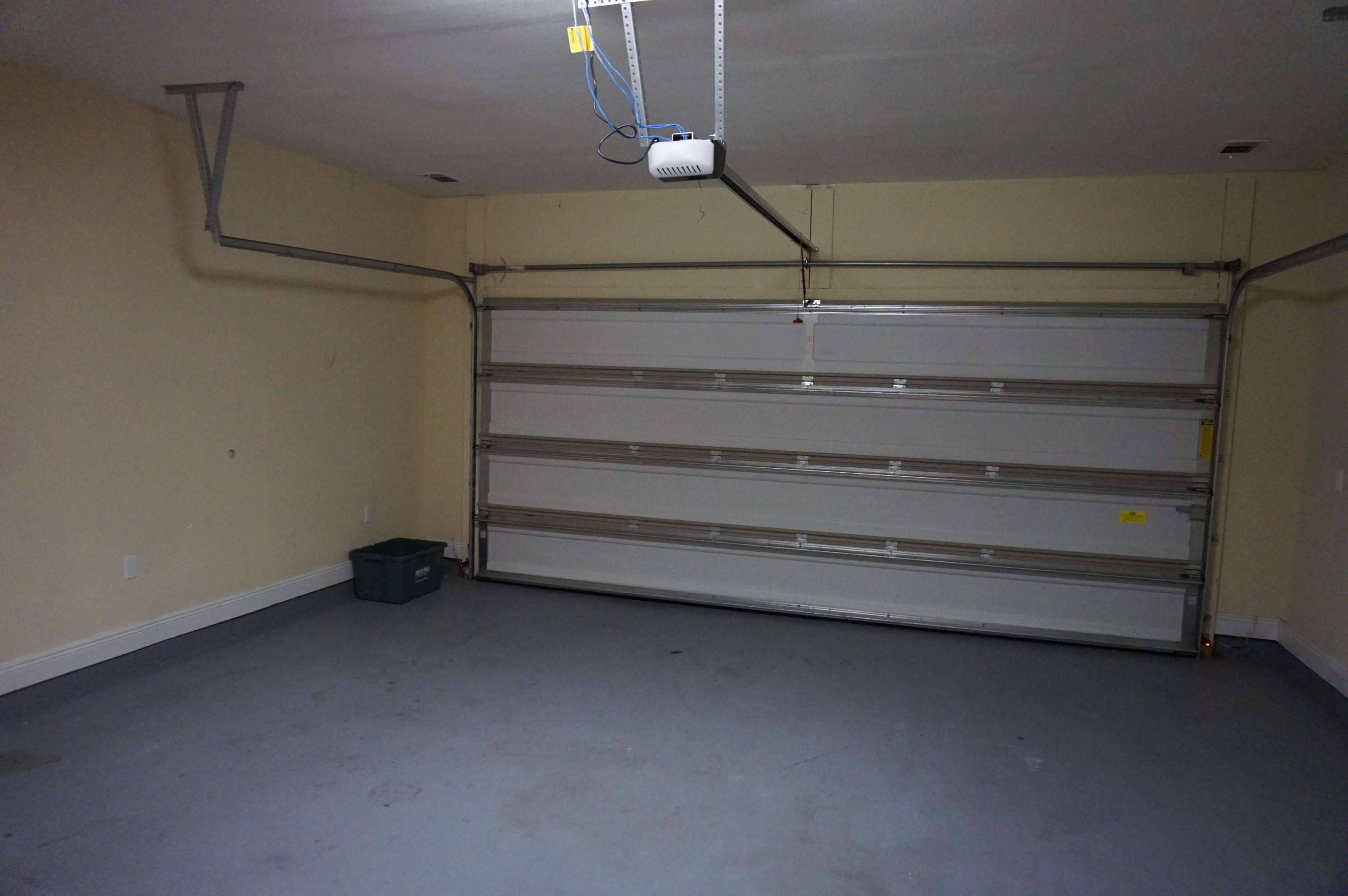 ROLLING RIDGE S/D - Residential Lease