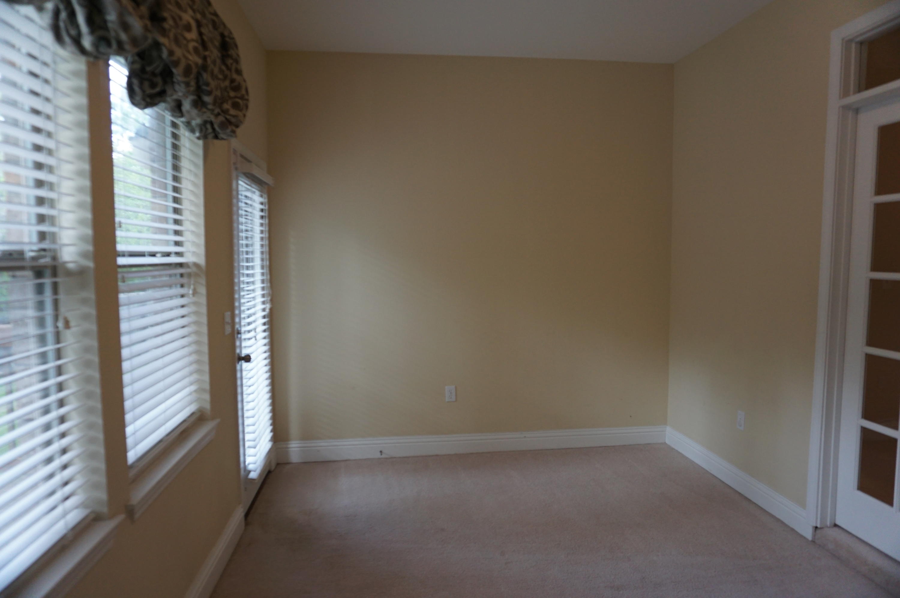 ROLLING RIDGE S/D - Residential Lease