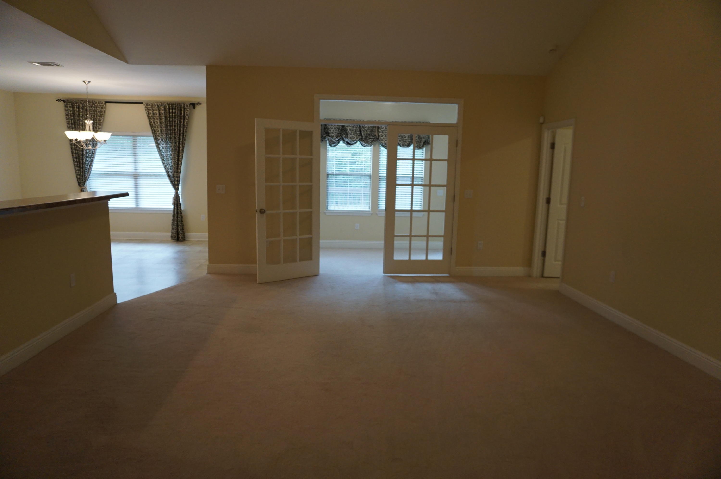 ROLLING RIDGE S/D - Residential Lease