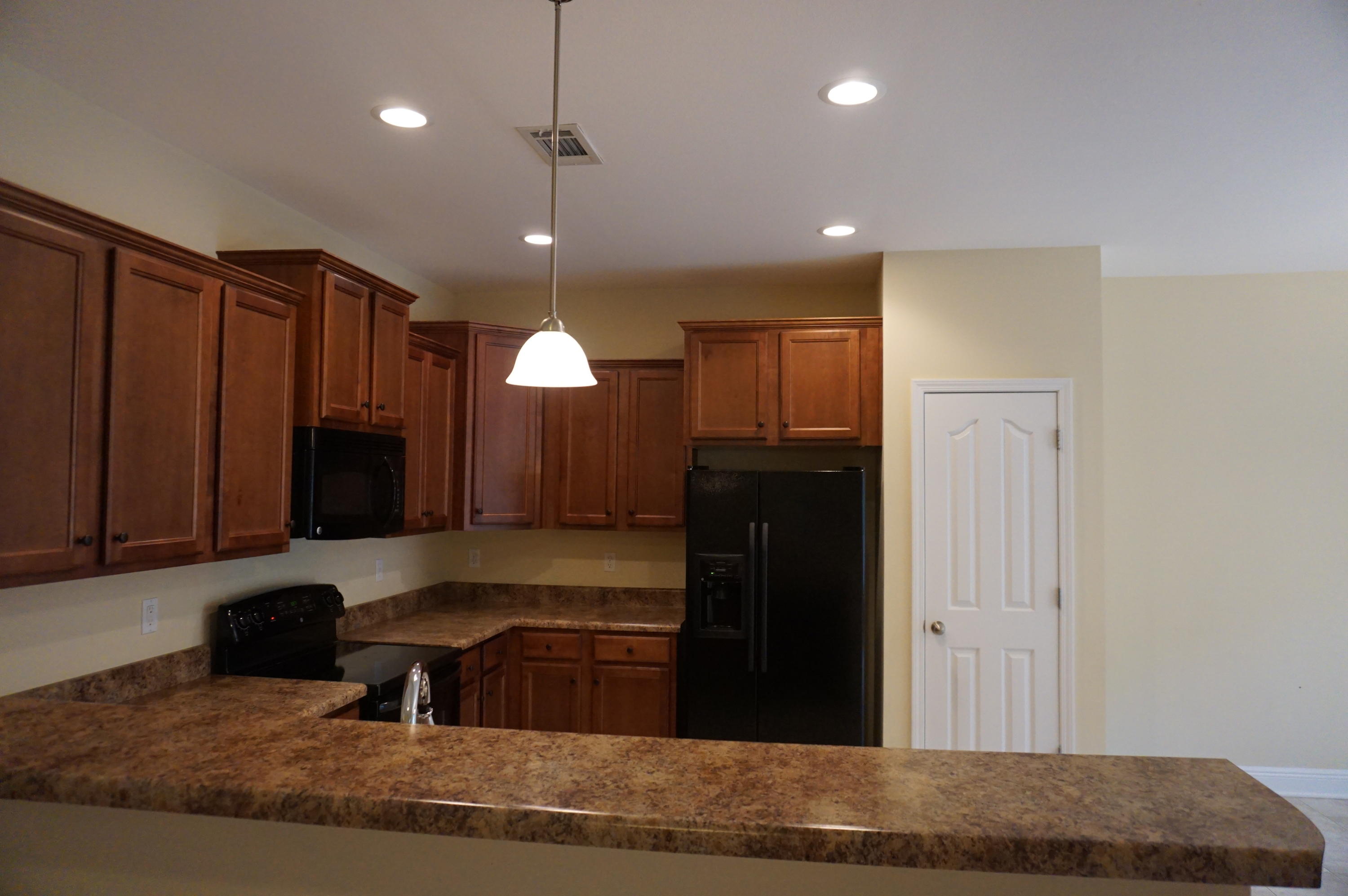 ROLLING RIDGE S/D - Residential Lease