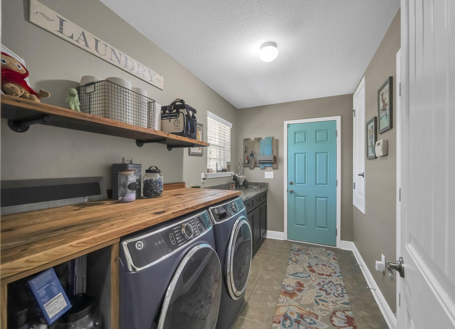 WEST NAVARRE - Residential