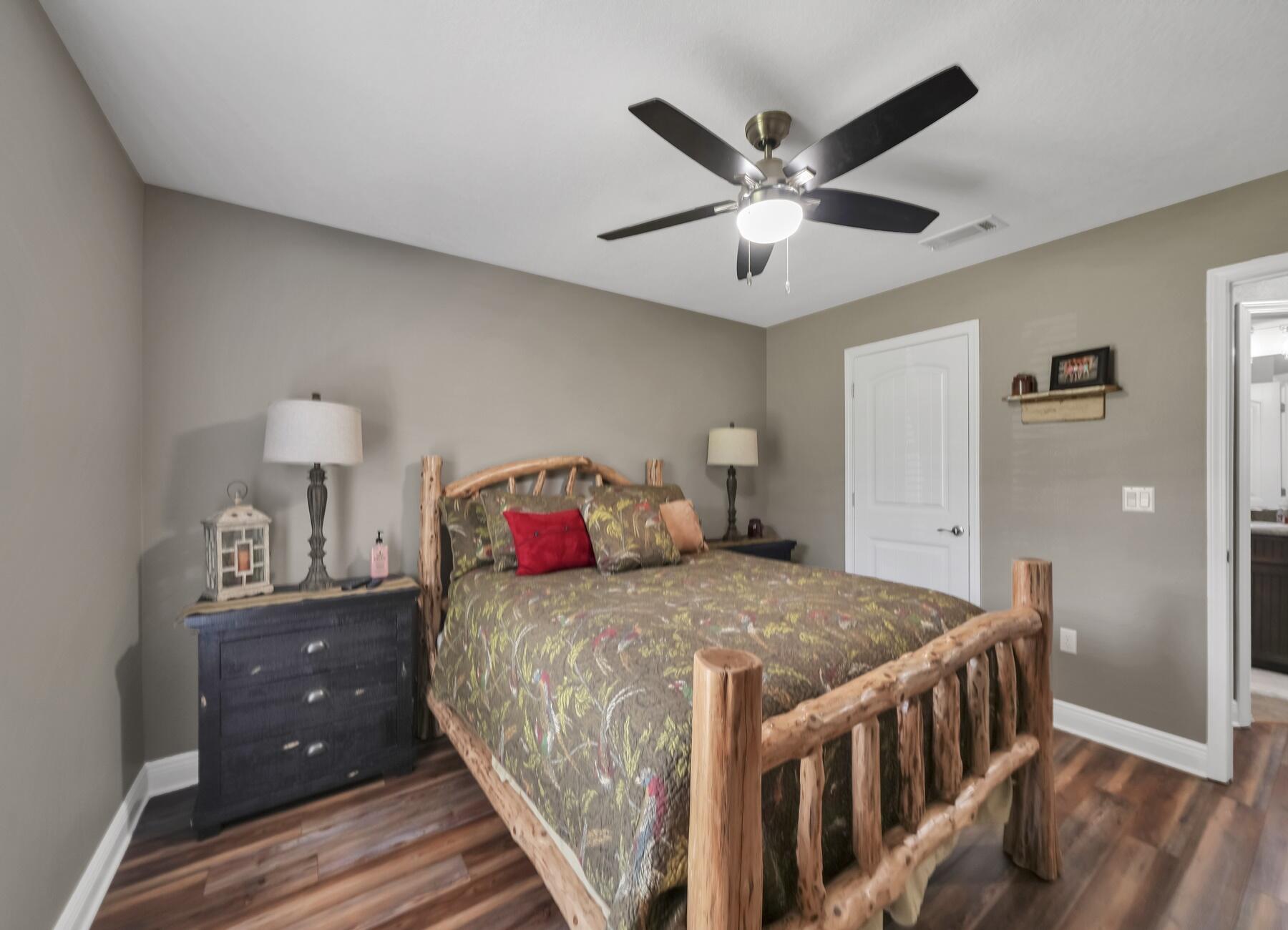 WEST NAVARRE - Residential