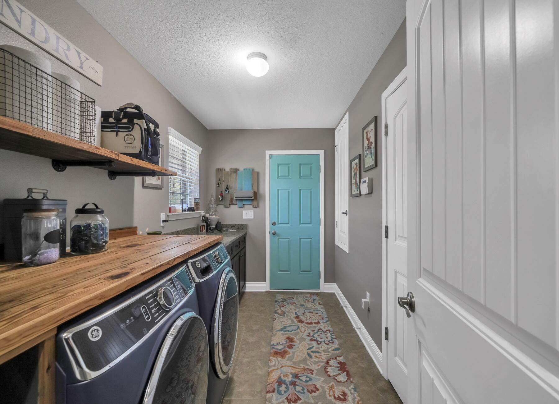 WEST NAVARRE - Residential