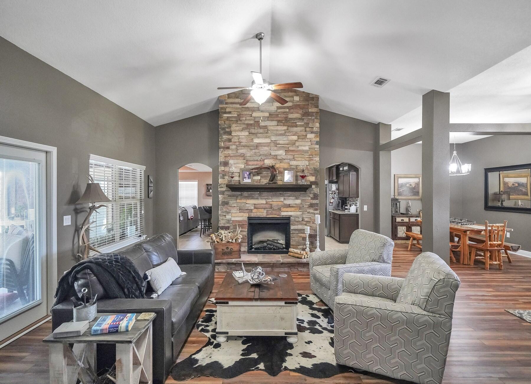 WEST NAVARRE - Residential