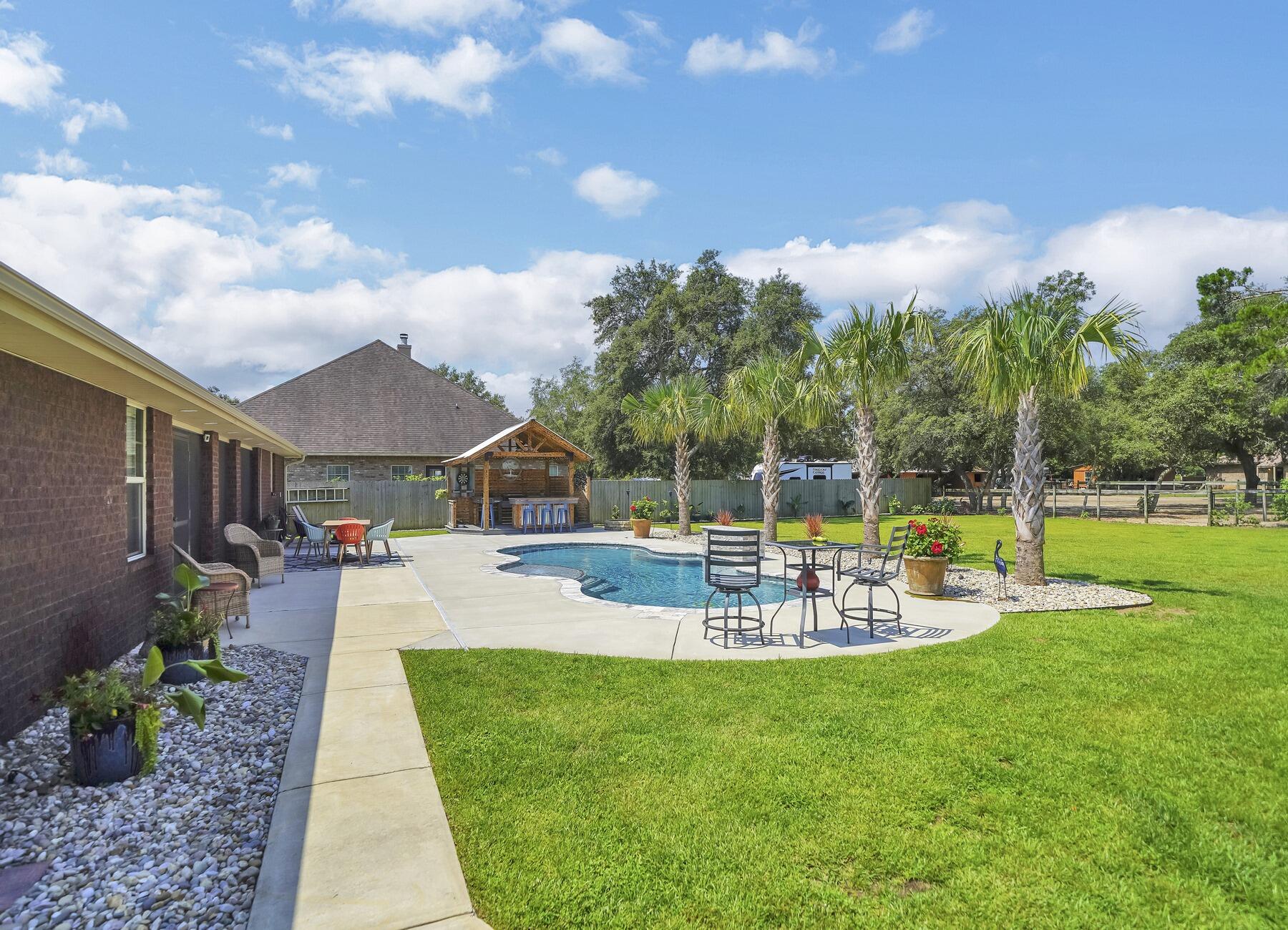 WEST NAVARRE - Residential