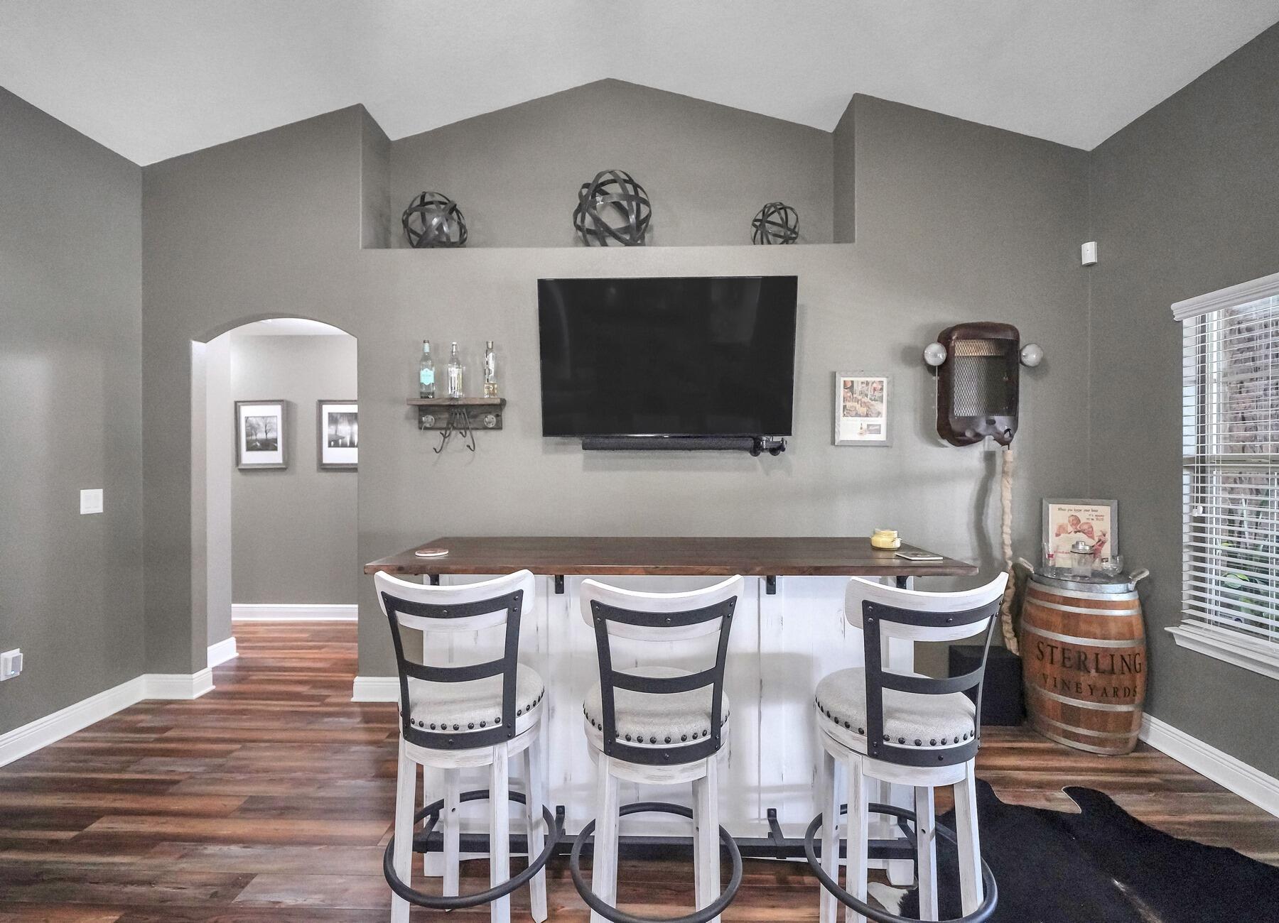 WEST NAVARRE - Residential