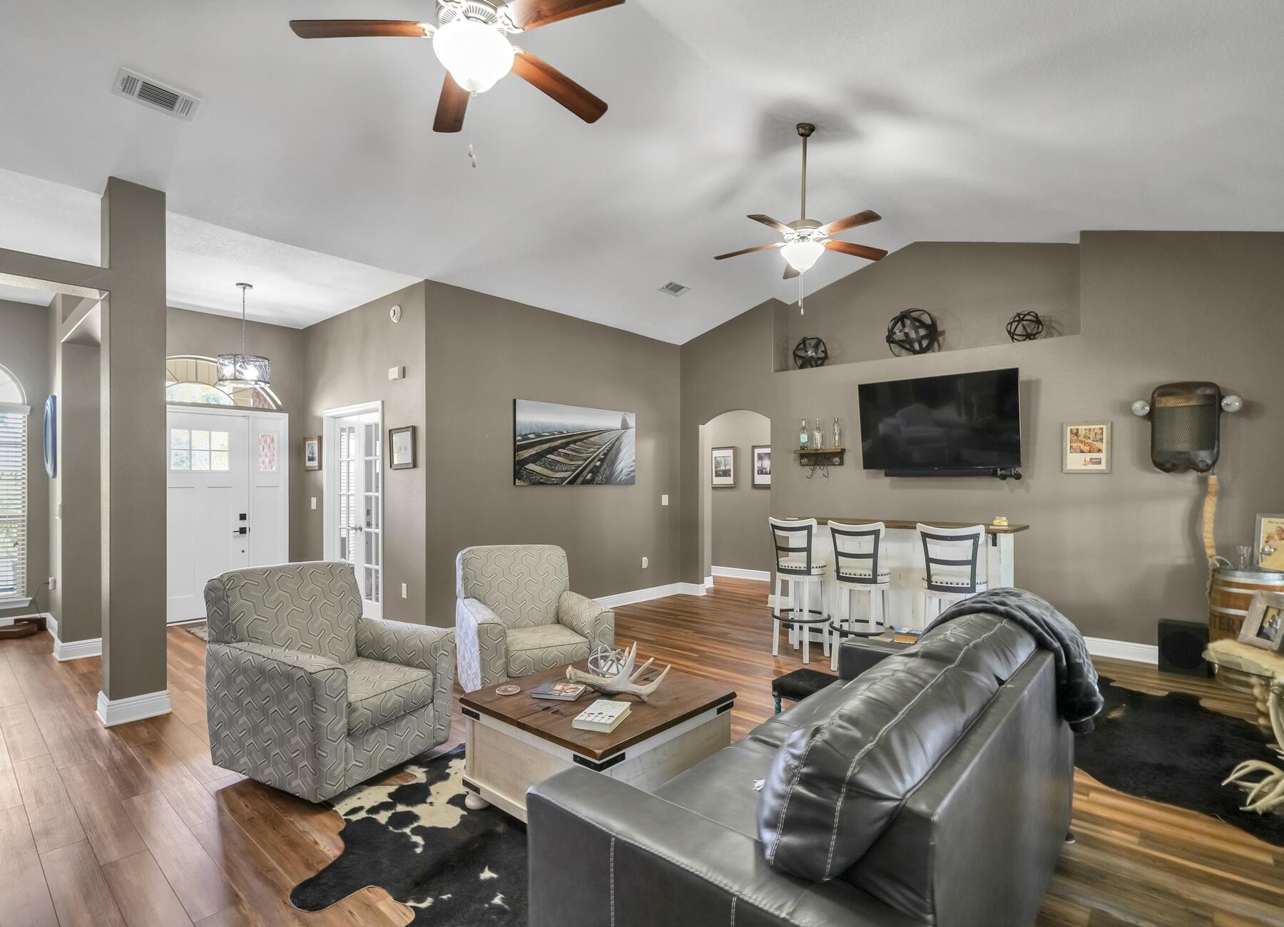 WEST NAVARRE - Residential