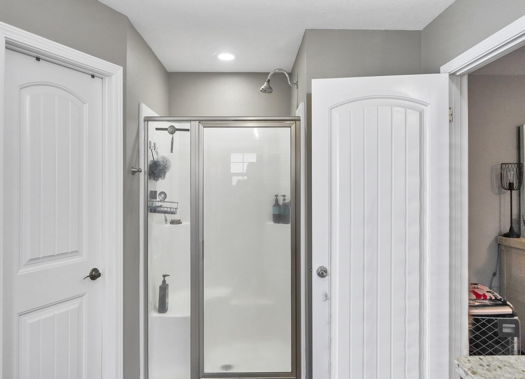 WEST NAVARRE - Residential