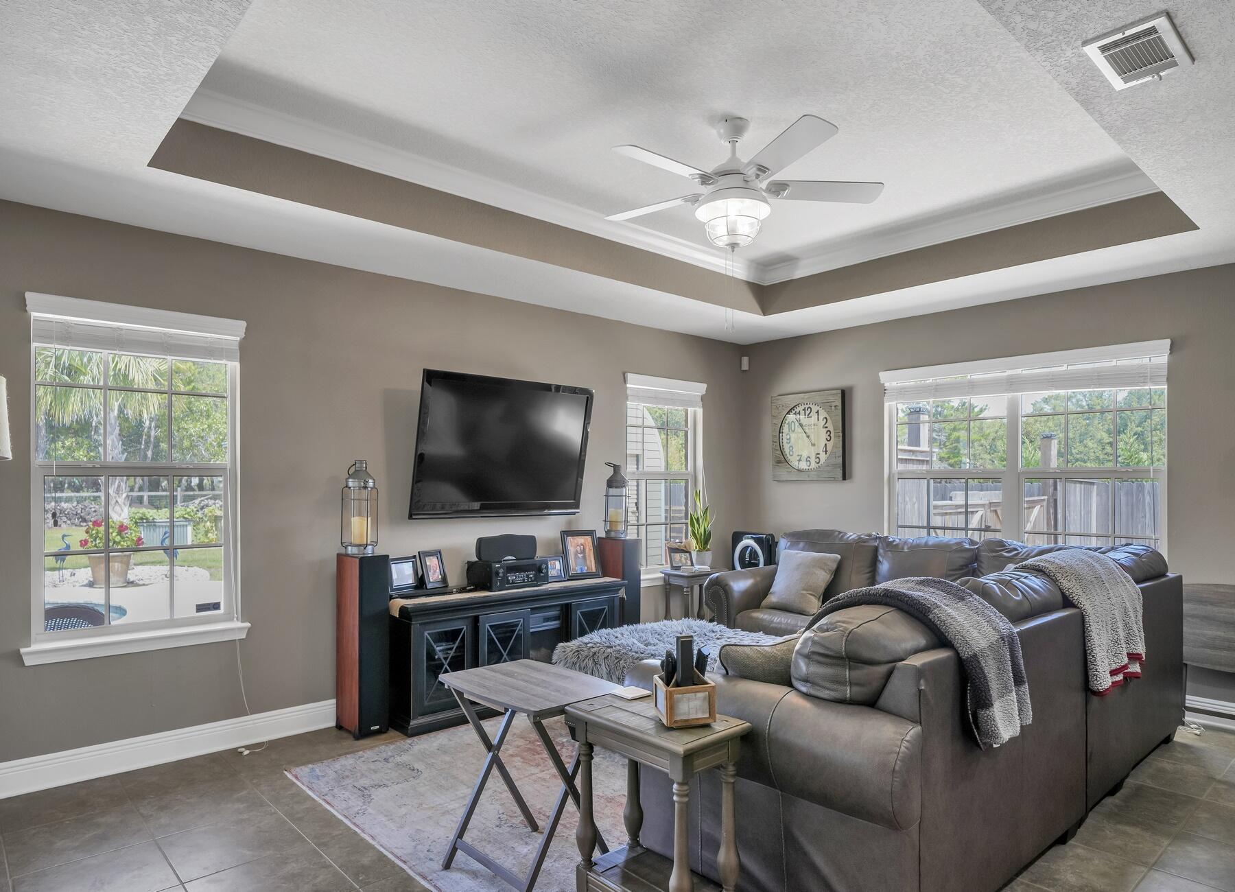 WEST NAVARRE - Residential