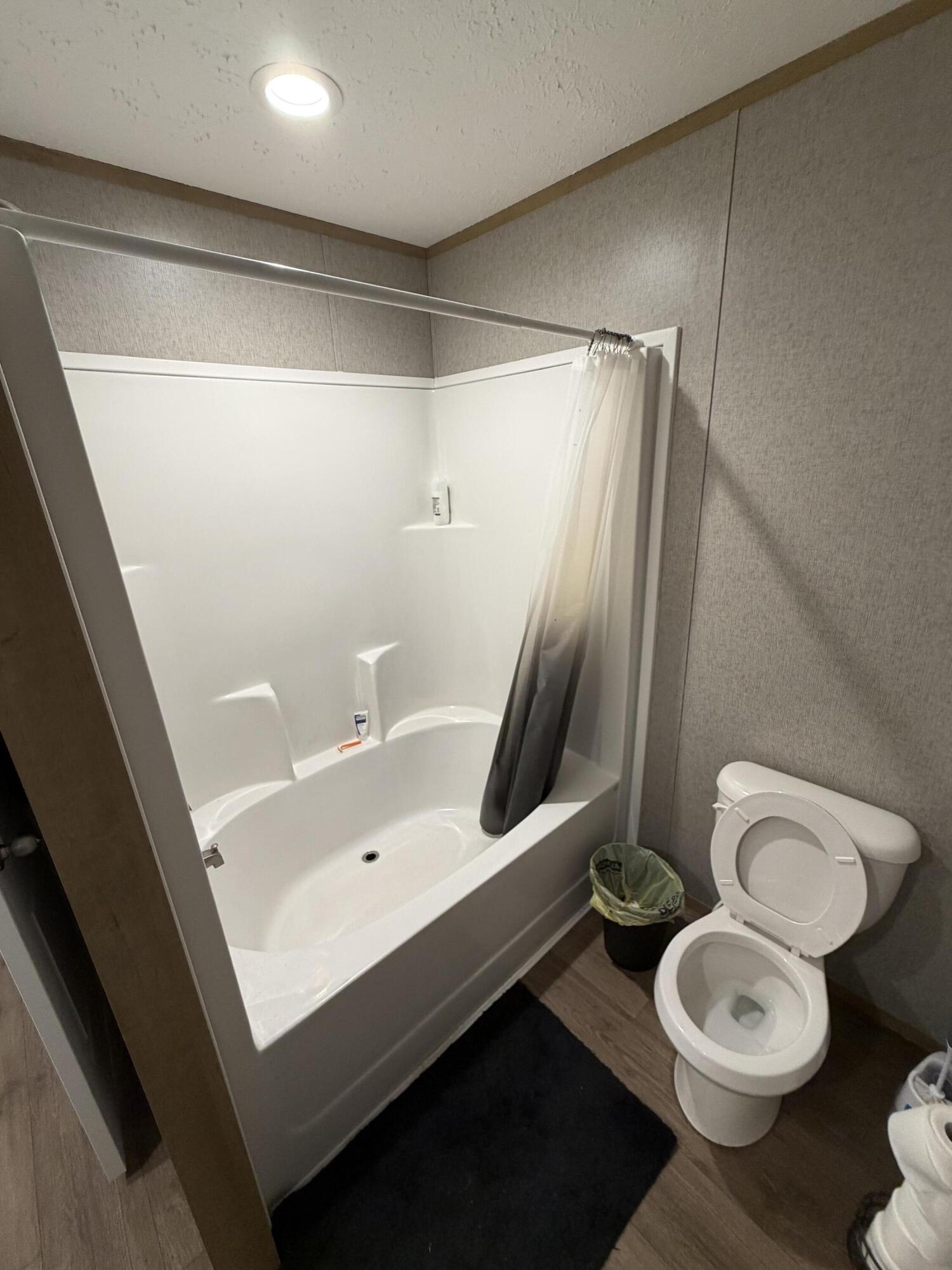 MOSSY HEAD TOWN OF - Residential