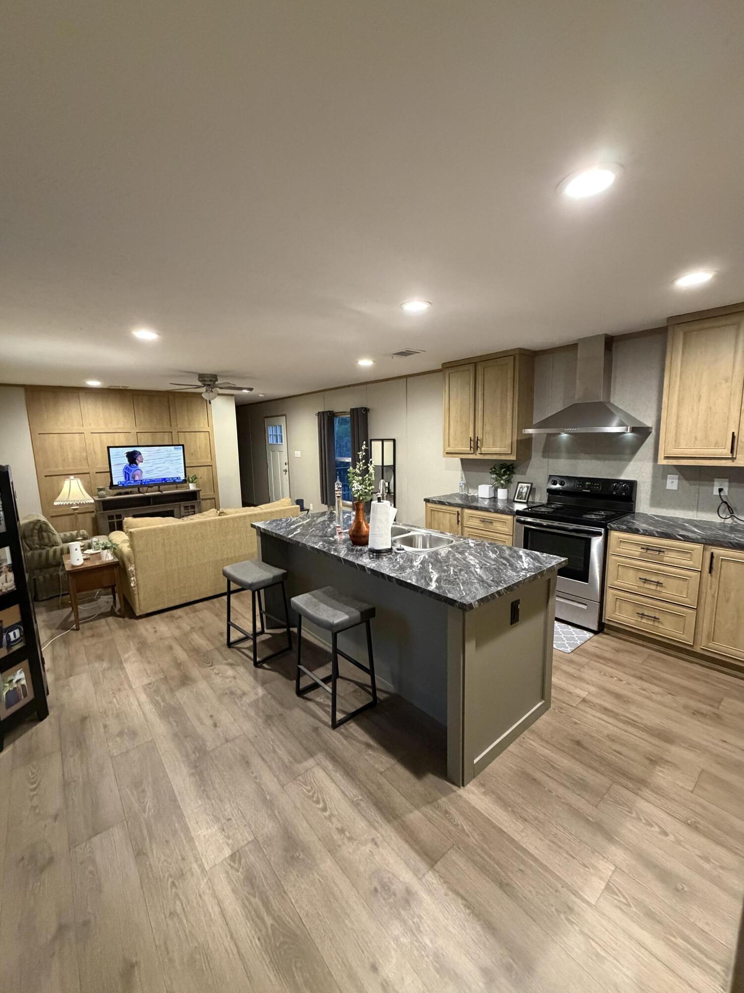 MOSSY HEAD TOWN OF - Residential