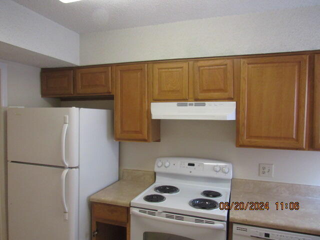 QUAIL MEADOWS - Residential Lease