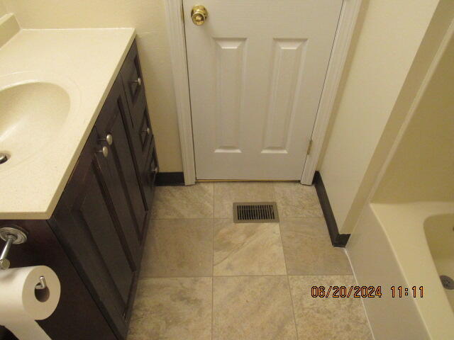 QUAIL MEADOWS - Residential Lease