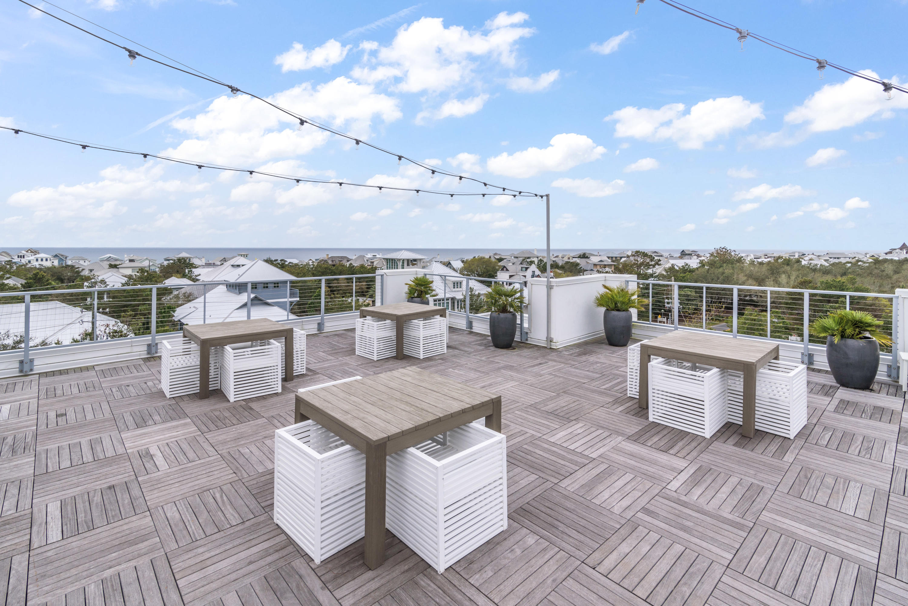 THE POINTE - Residential