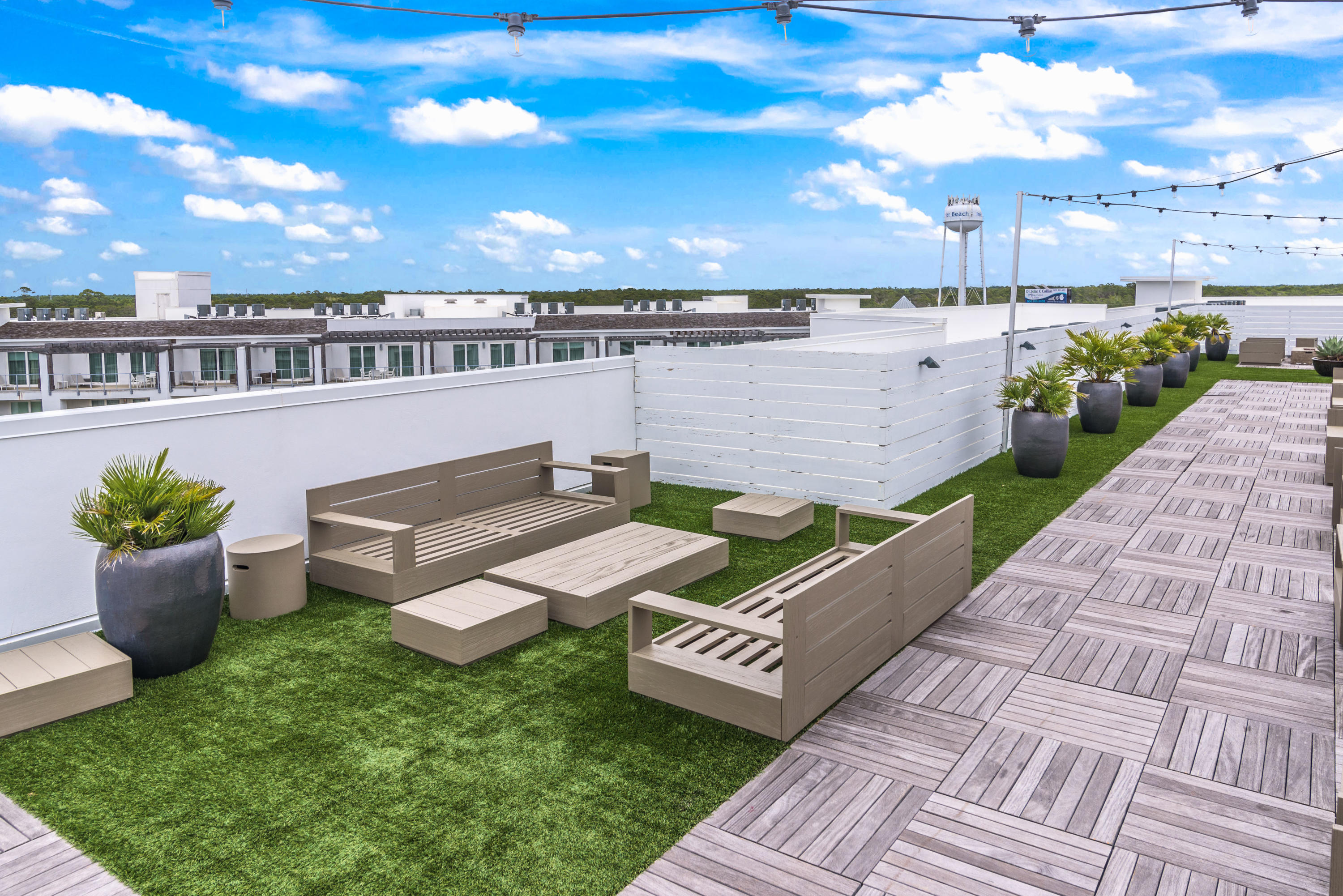 THE POINTE - Residential