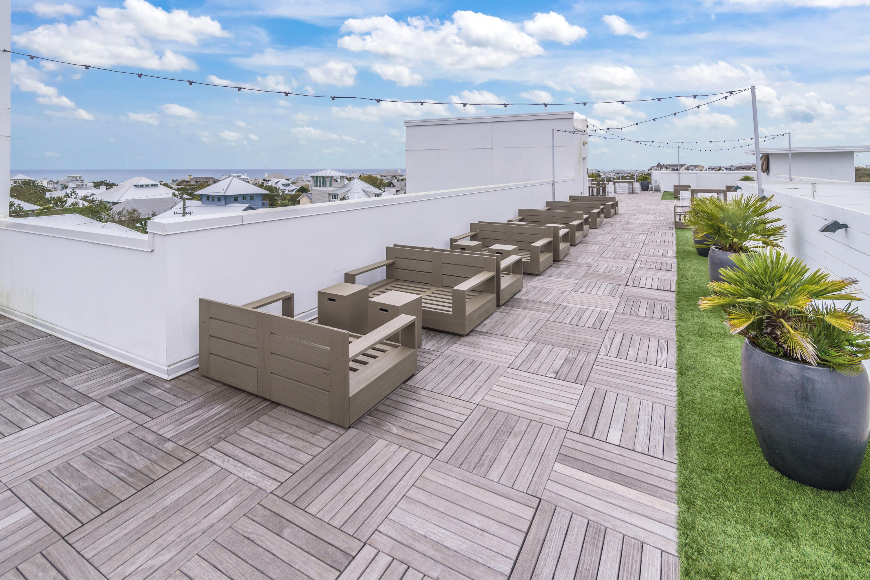 THE POINTE - Residential