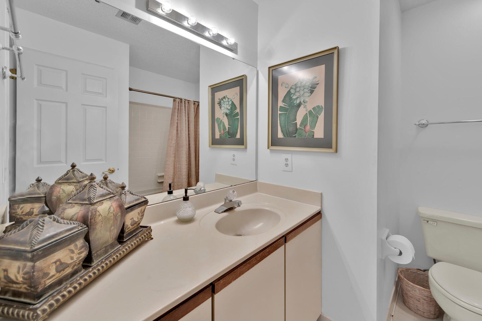 BEACHWALK VILLAS PH 06 - Residential