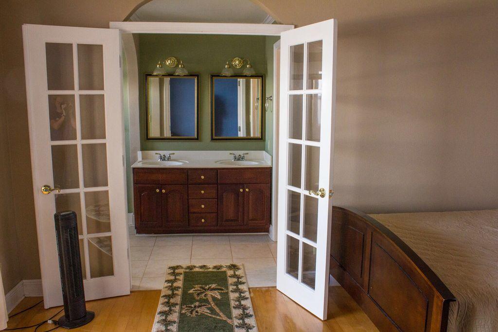 BAYOU PINES T/H - Residential