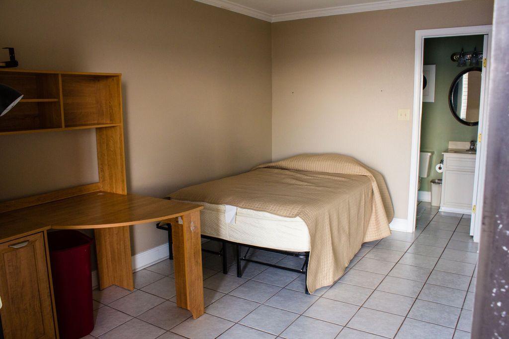 BAYOU PINES T/H - Residential