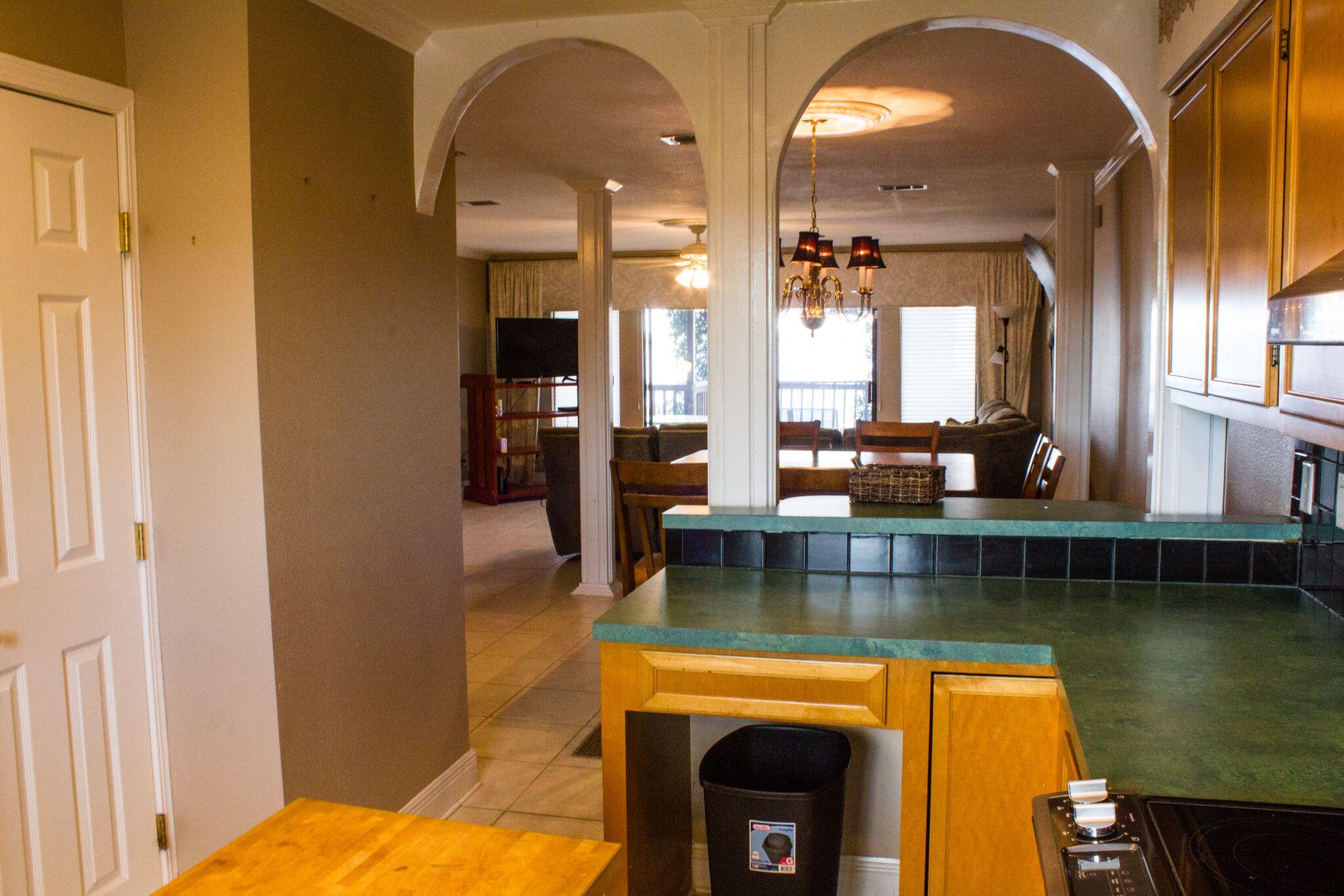 BAYOU PINES T/H - Residential